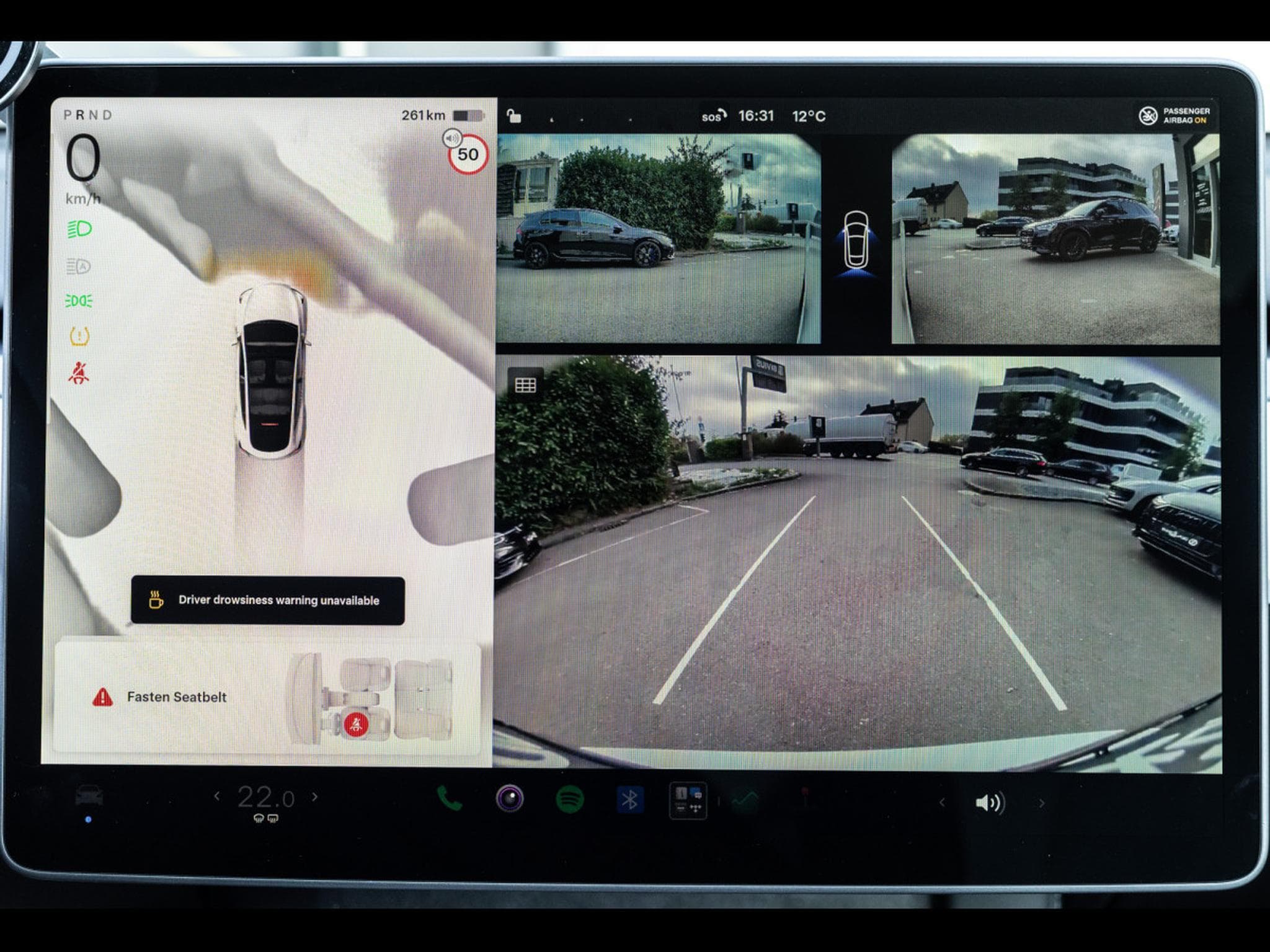 Tesla Model Y LONG RANGE DUAL MOTOR AWD I AUTOPILOT (2024) - Photo 17