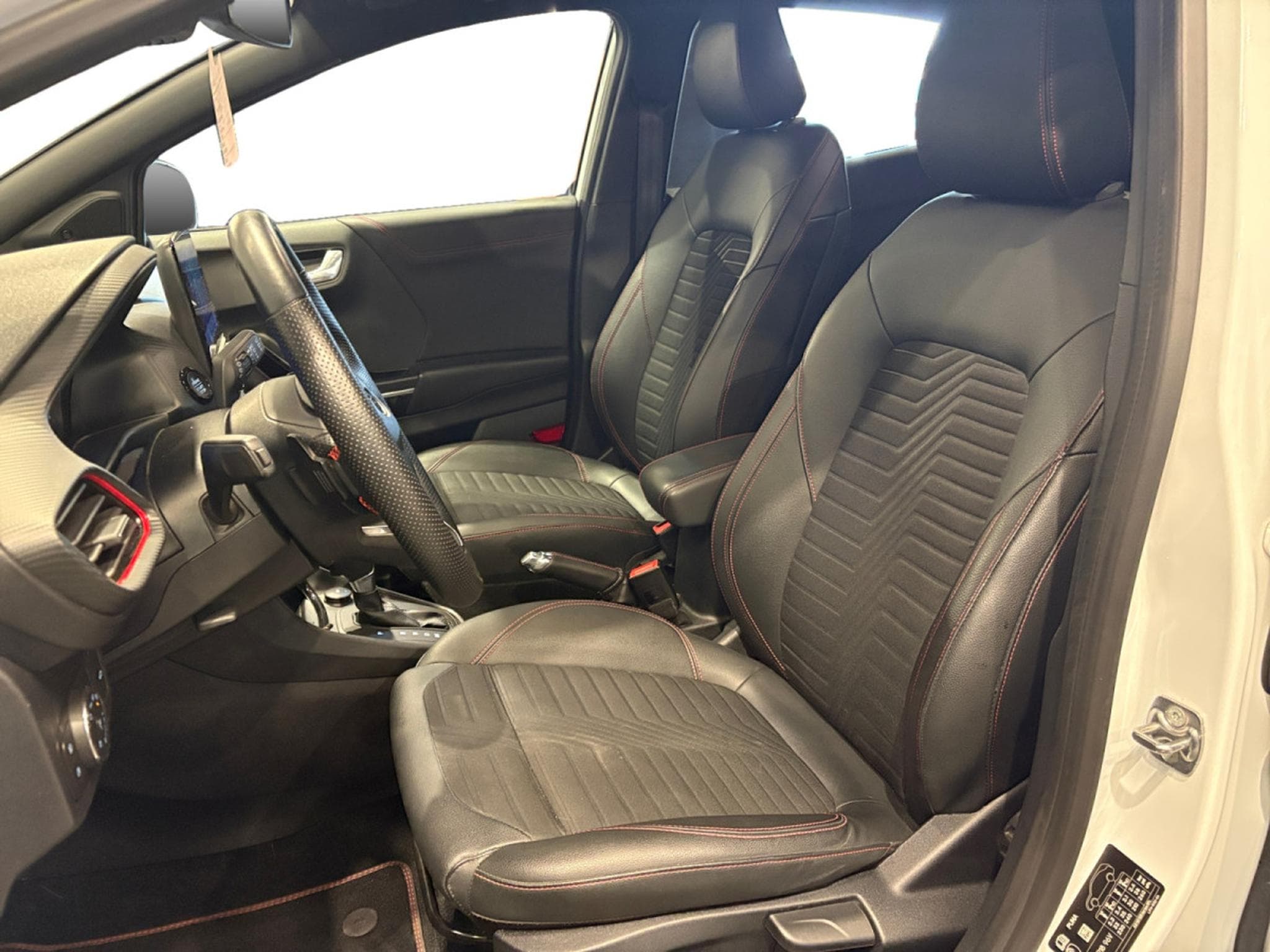 Ford Puma ST 1.0 EcoBoost mHEV Ultimate (2022) - Foto 8