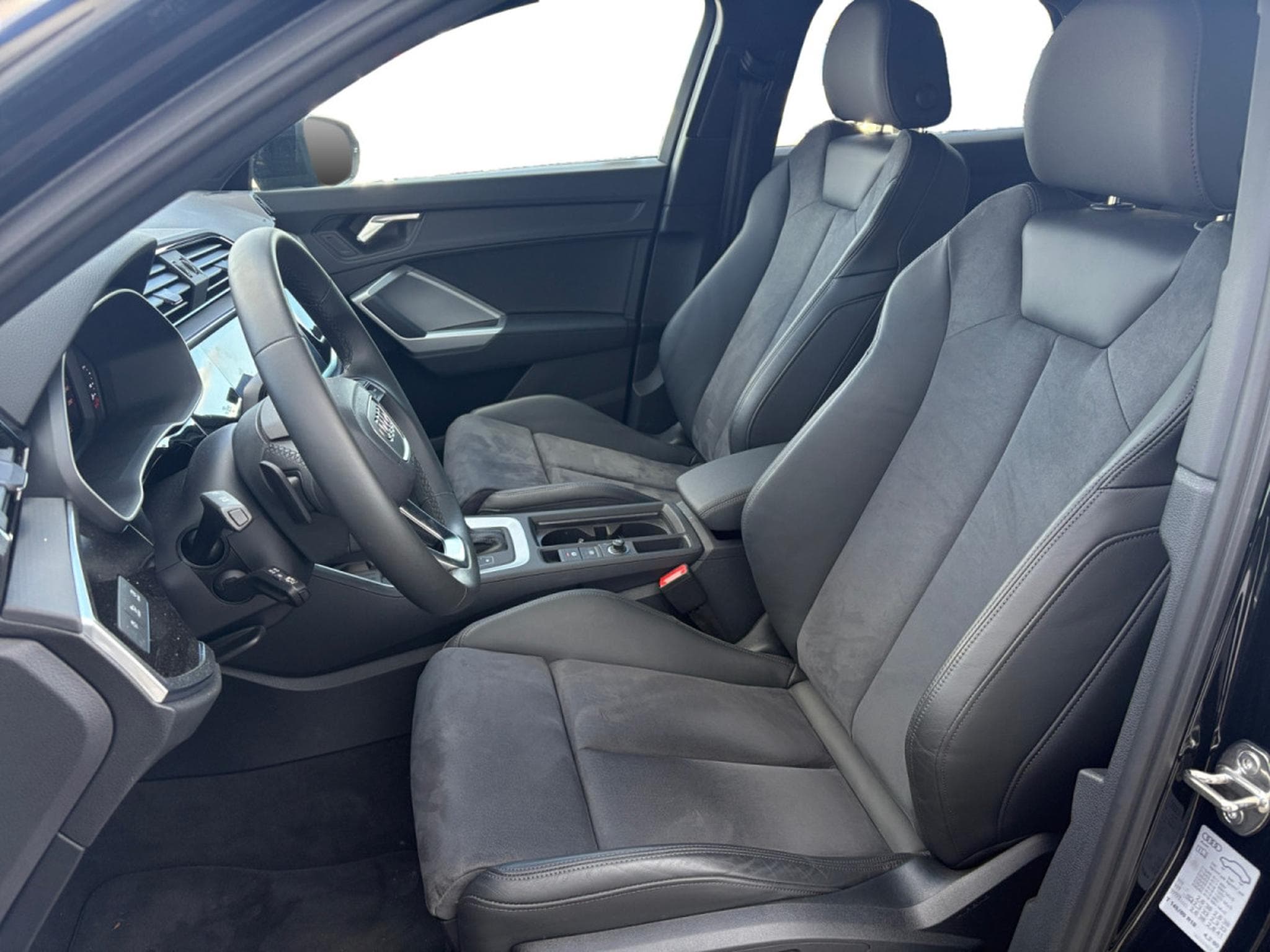 Audi Q3 1.5 TFSI 150 Sportback Business Edition S-Line S Tronic (2025) - Foto 8