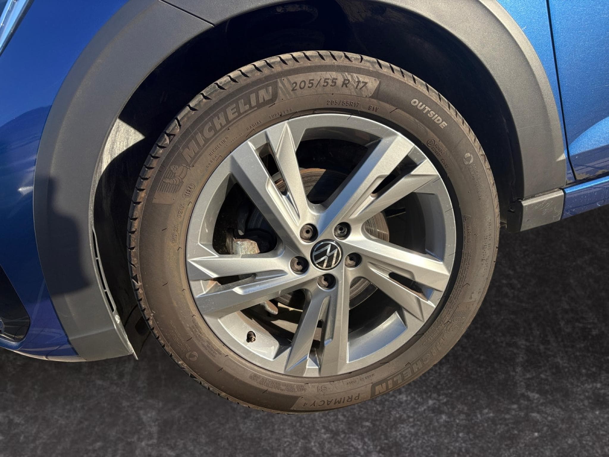 VW Taigo 1.5 TSI R-Line Business OPF DSG (2024) - Foto 7