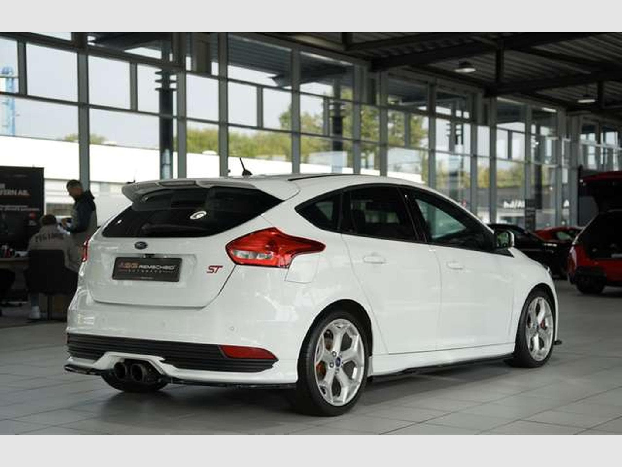 Ford Focus ST *RS-Design *Navi *Kamera *KeyFree (2015) - Foto 7