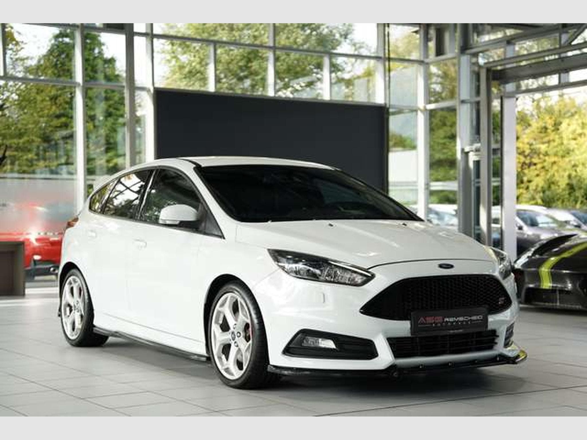 Ford Focus ST *RS-Design *Navi *Kamera *KeyFree (2015) - Foto 4