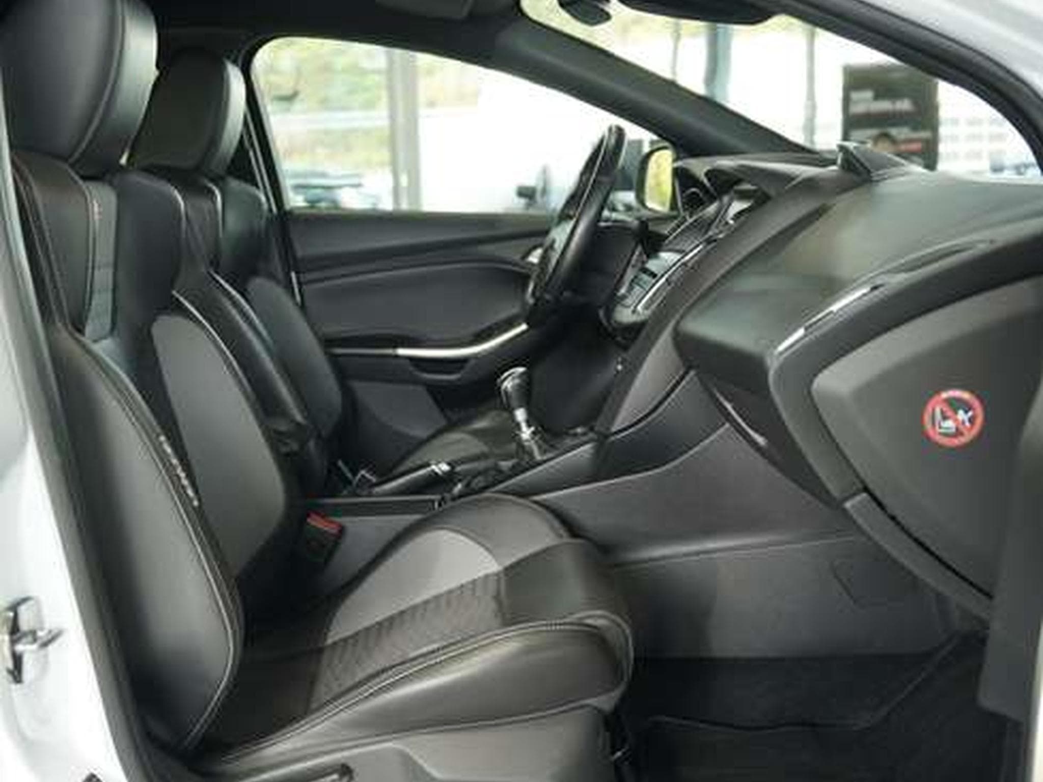 Ford Focus ST *RS-Design *Navi *Kamera *KeyFree (2015) - Foto 14