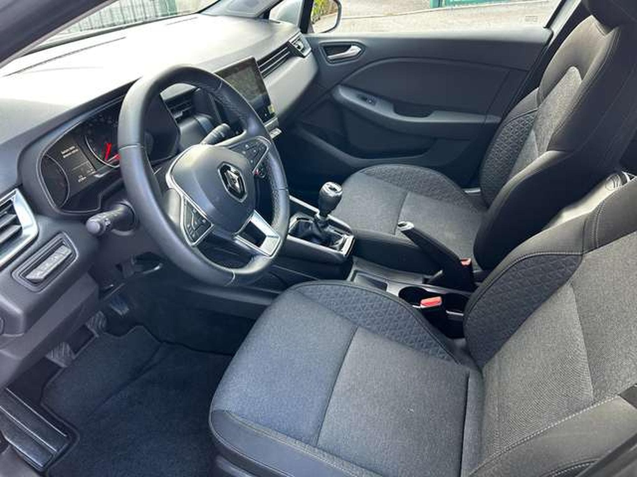 Renault Clio 1.0 TCE 90 CV CORPORATE (2022) - Photo 4