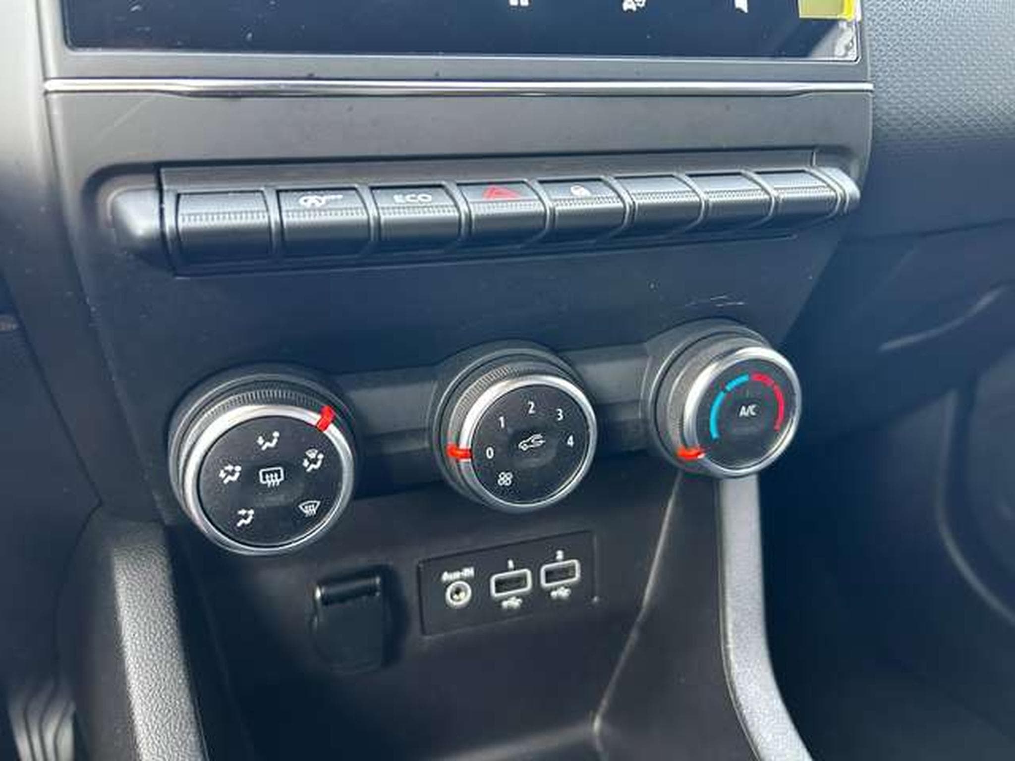 Renault Clio 1.0 TCE 90 CV CORPORATE (2022) - Photo 8