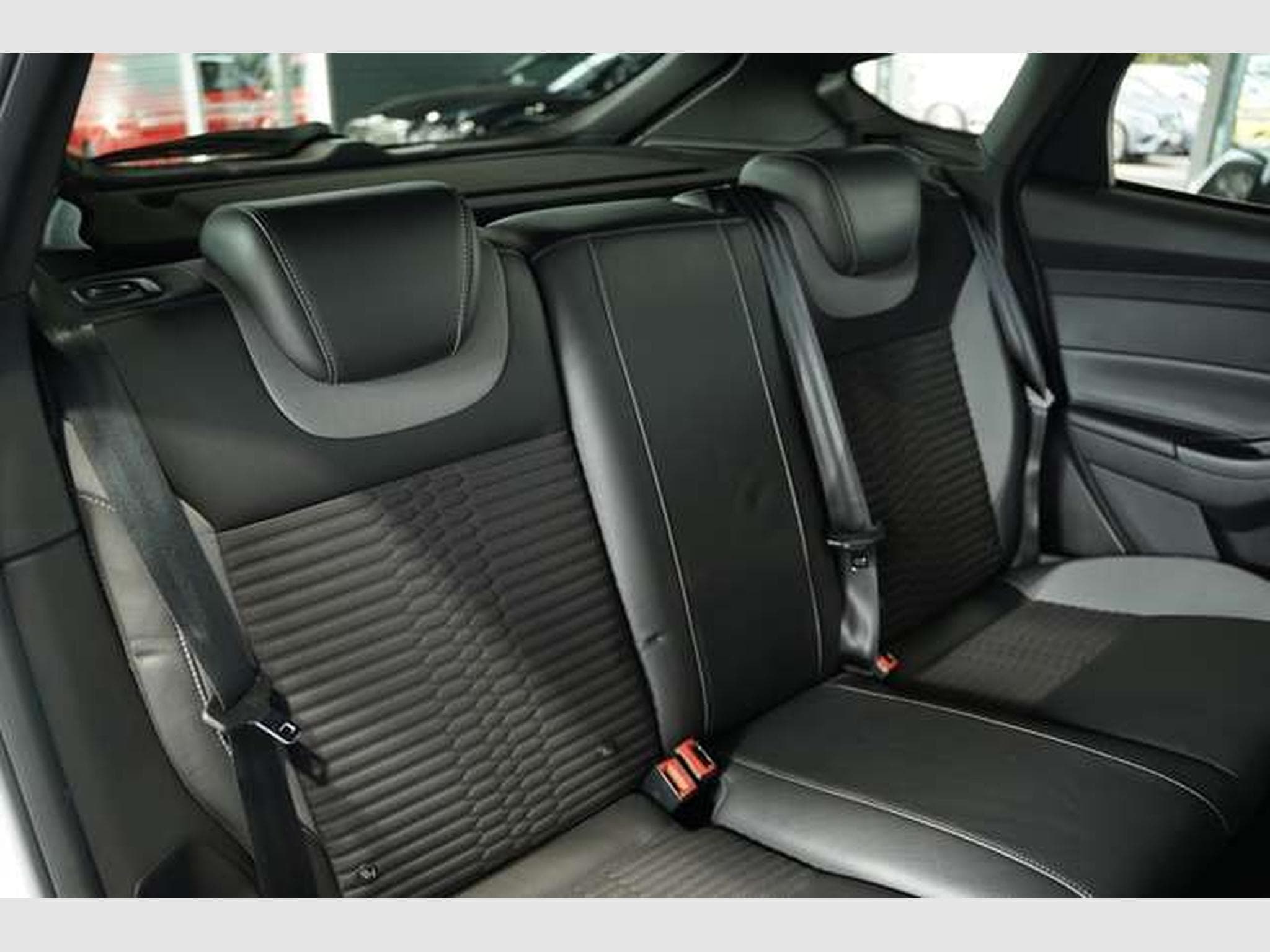 Ford Focus ST *RS-Design *Navi *Kamera *KeyFree (2015) - Foto 22
