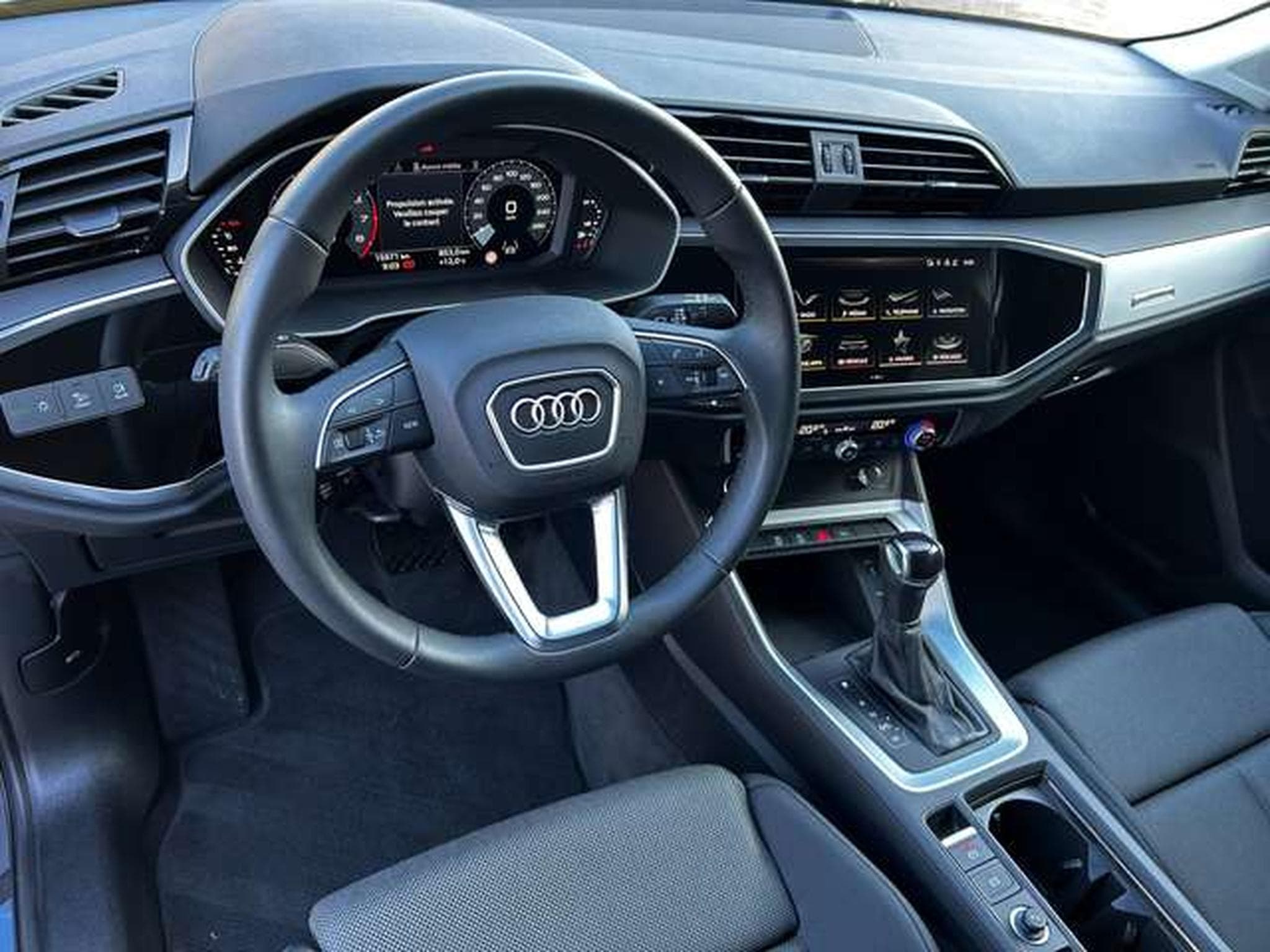 Audi Q3 35 TFSI 1.5 ESSENCE S-TRONIC (2025) - Photo 5