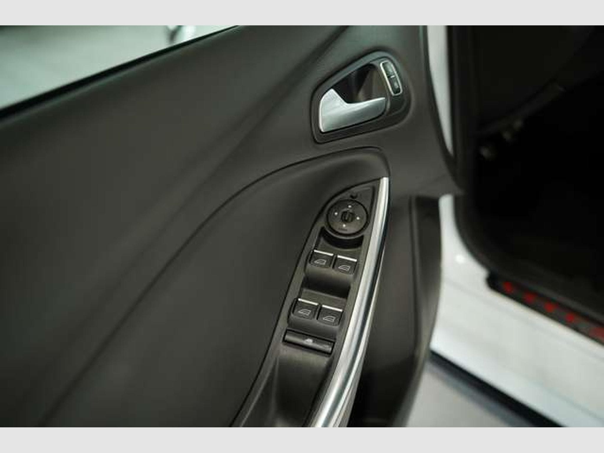Ford Focus ST *RS-Design *Navi *Kamera *KeyFree (2015) - Foto 26