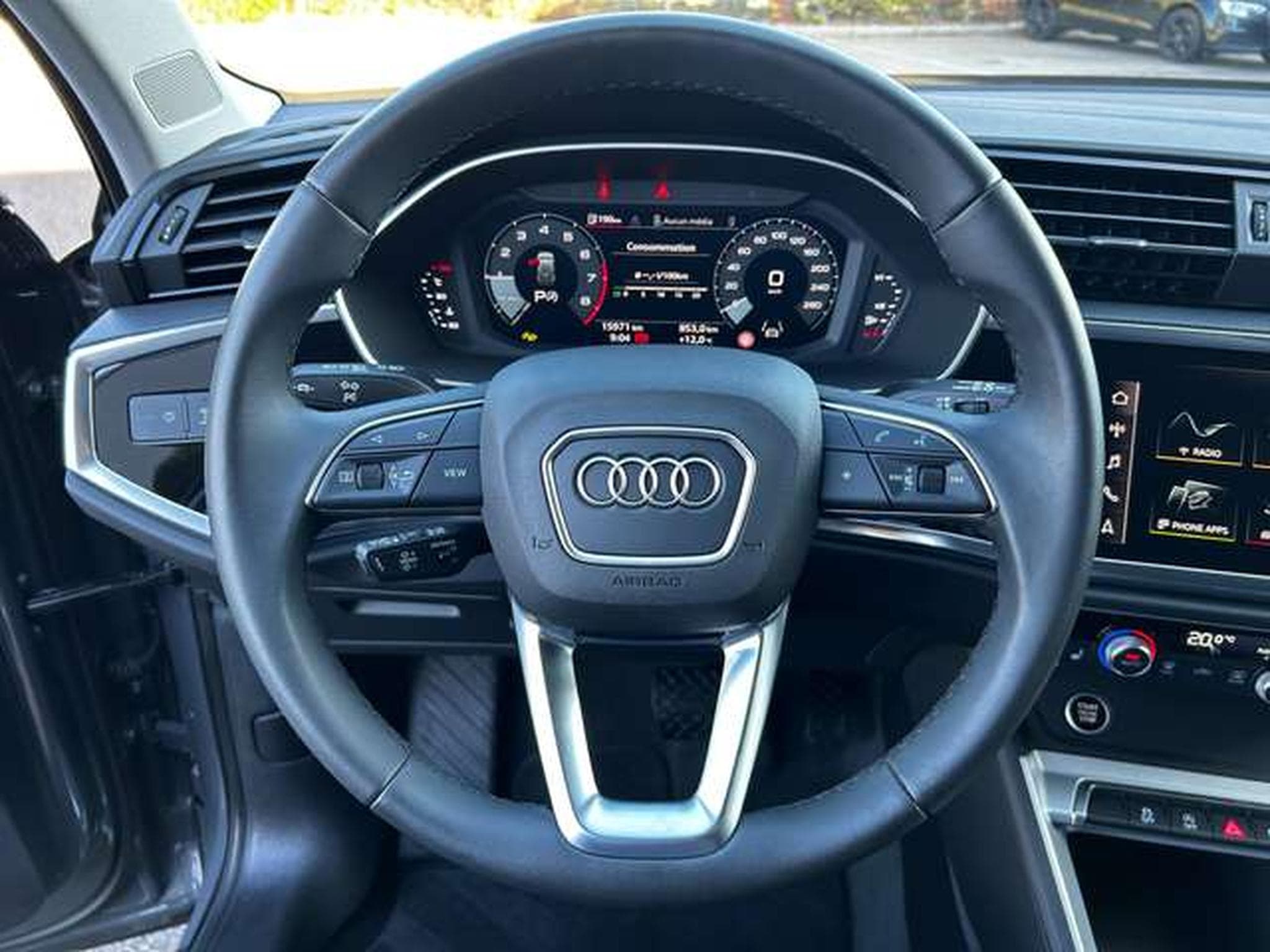 Audi Q3 35 TFSI 1.5 ESSENCE S-TRONIC (2025) - Photo 16