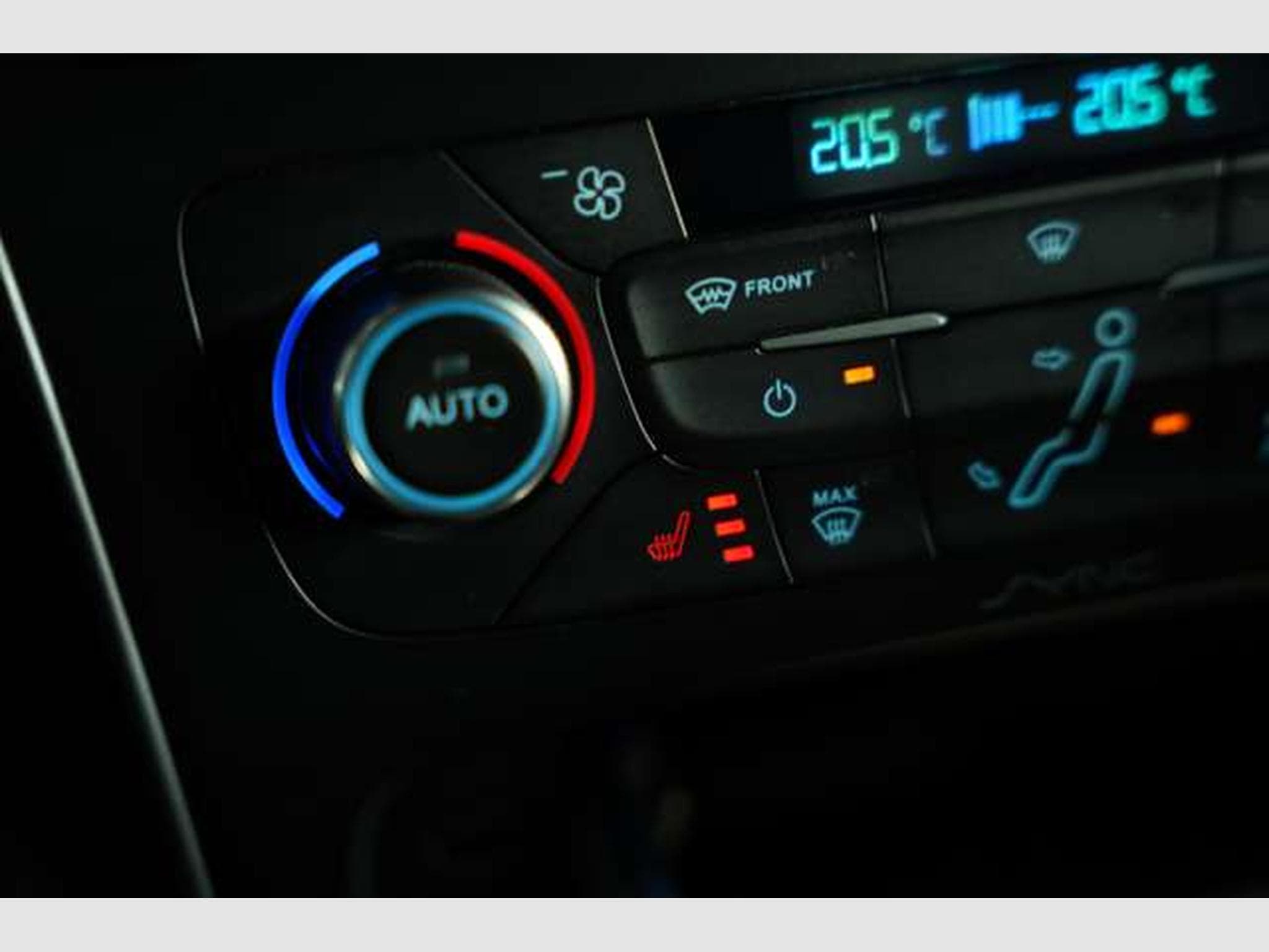 Ford Focus ST *RS-Design *Navi *Kamera *KeyFree (2015) - Foto 31