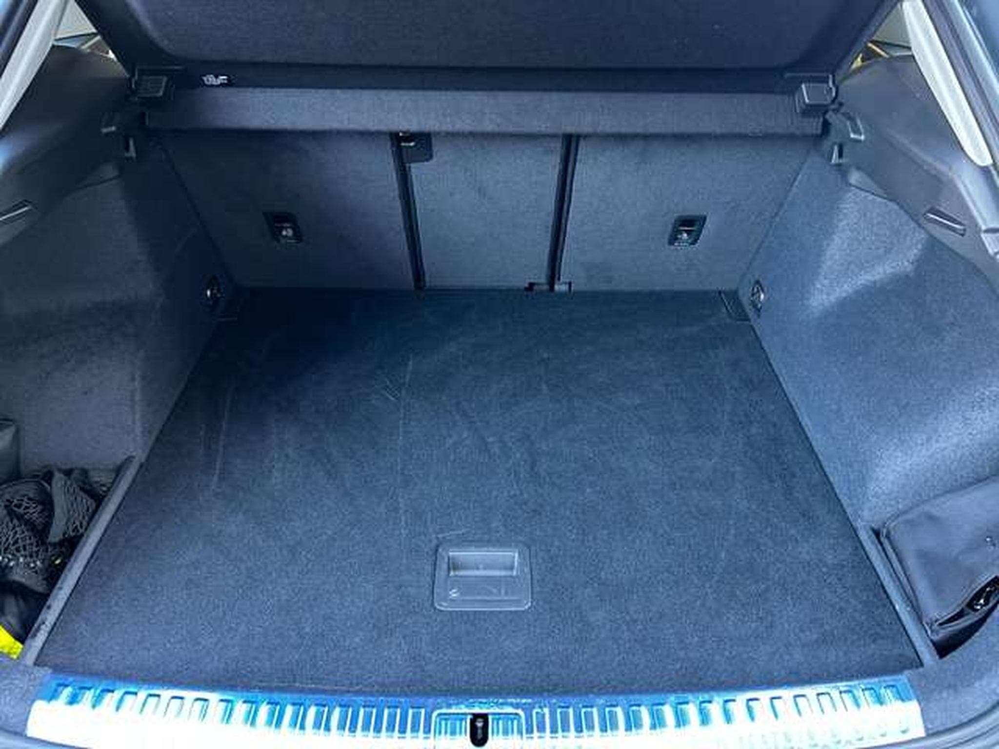 Audi Q3 35 TFSI 1.5 ESSENCE S-TRONIC (2025) - Photo 18