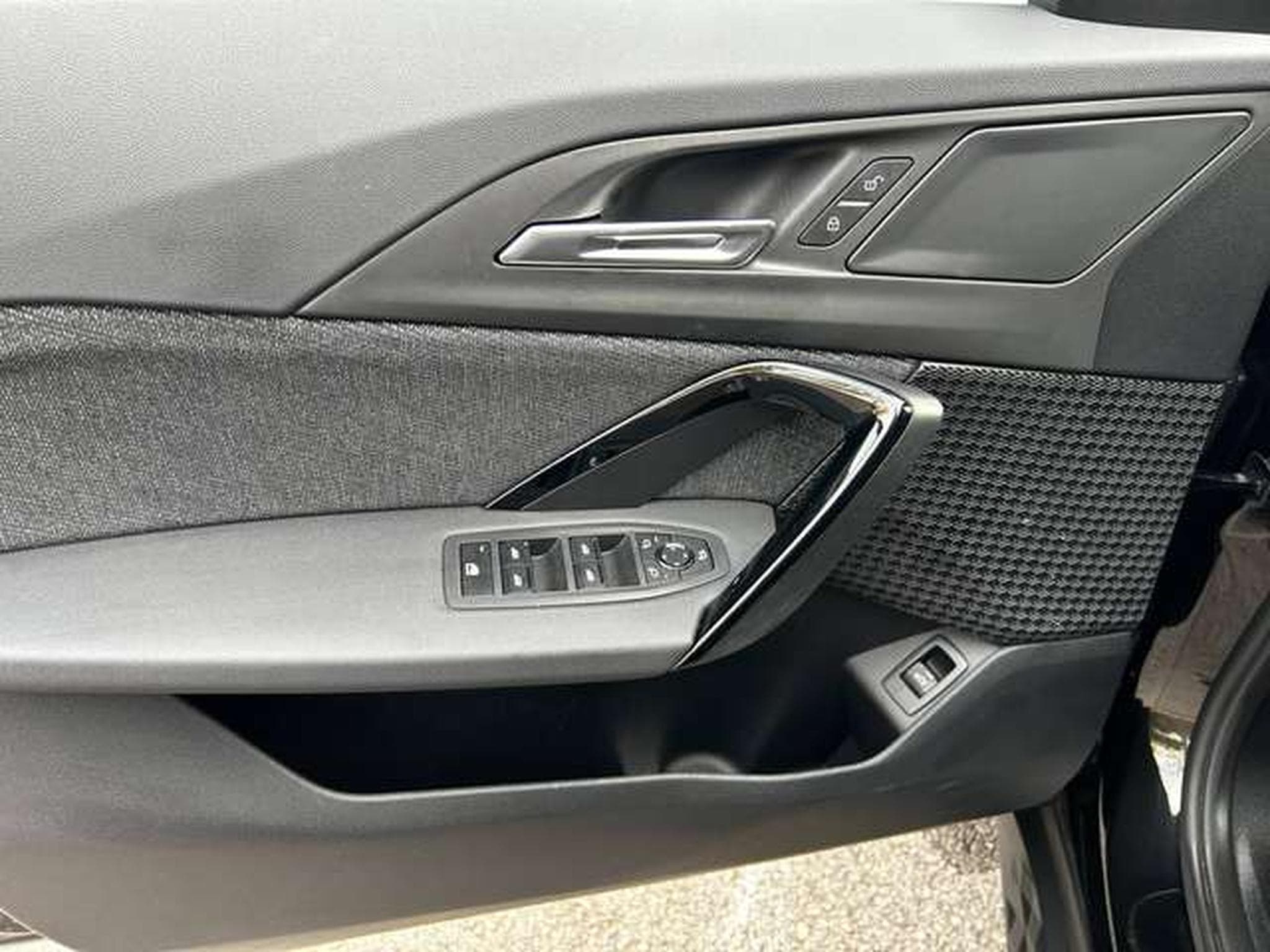 BMW iX2 ELECTRIQUE xDRIVE 30 (2025) - Photo 5
