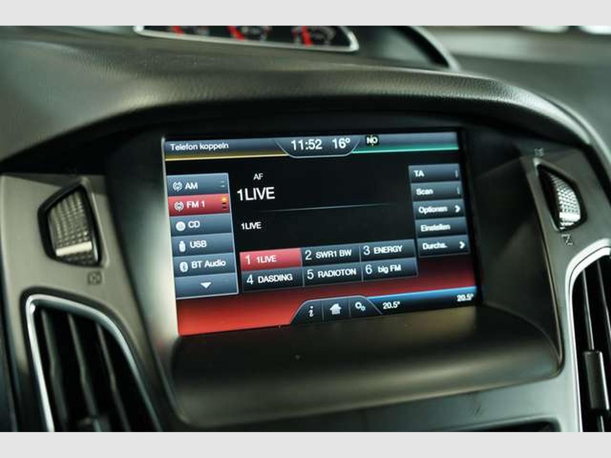 Ford Focus ST *RS-Design *Navi *Kamera *KeyFree (2015) - Foto 36