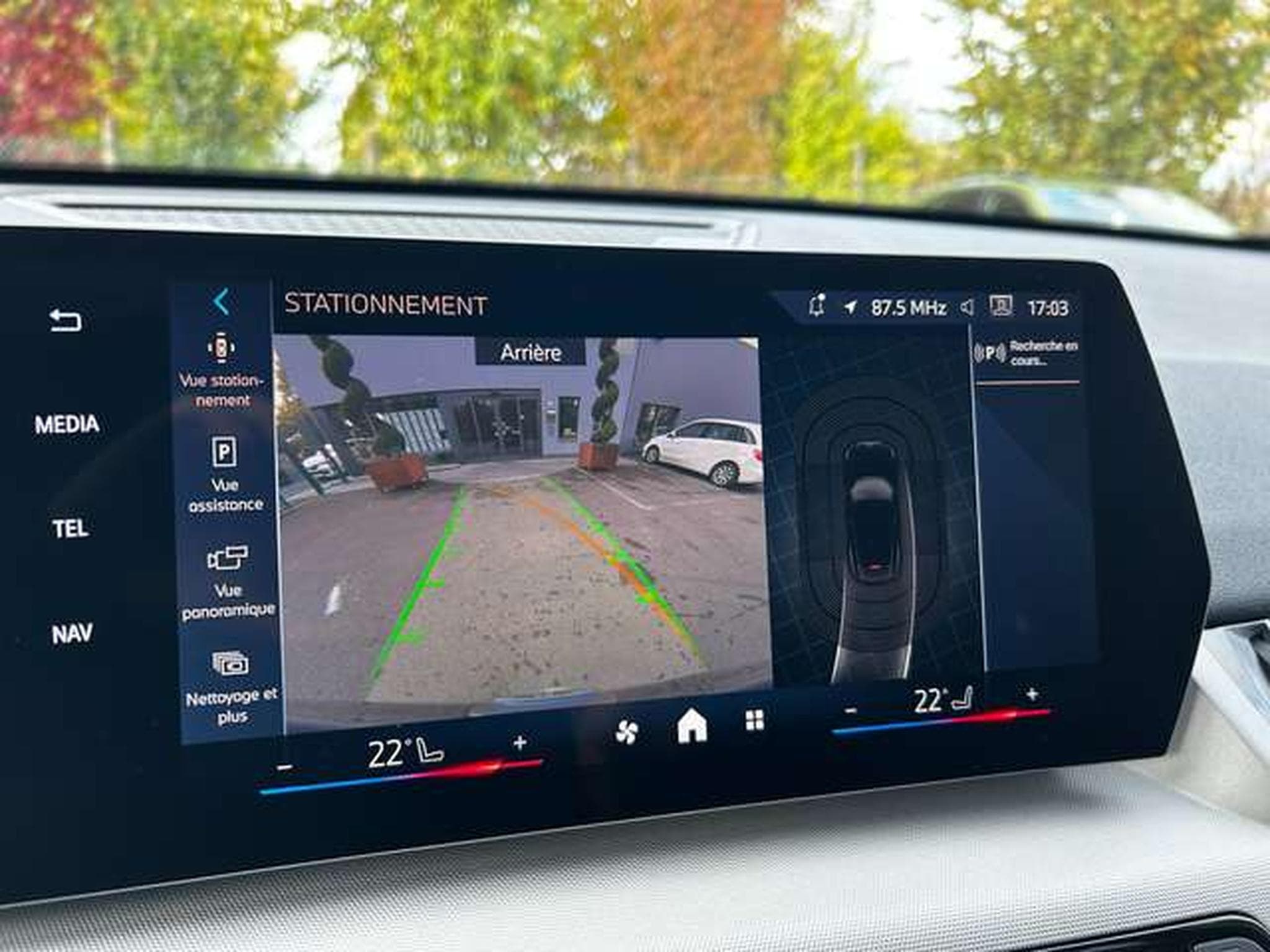 BMW iX2 ELECTRIQUE xDRIVE 30 (2025) - Photo 8