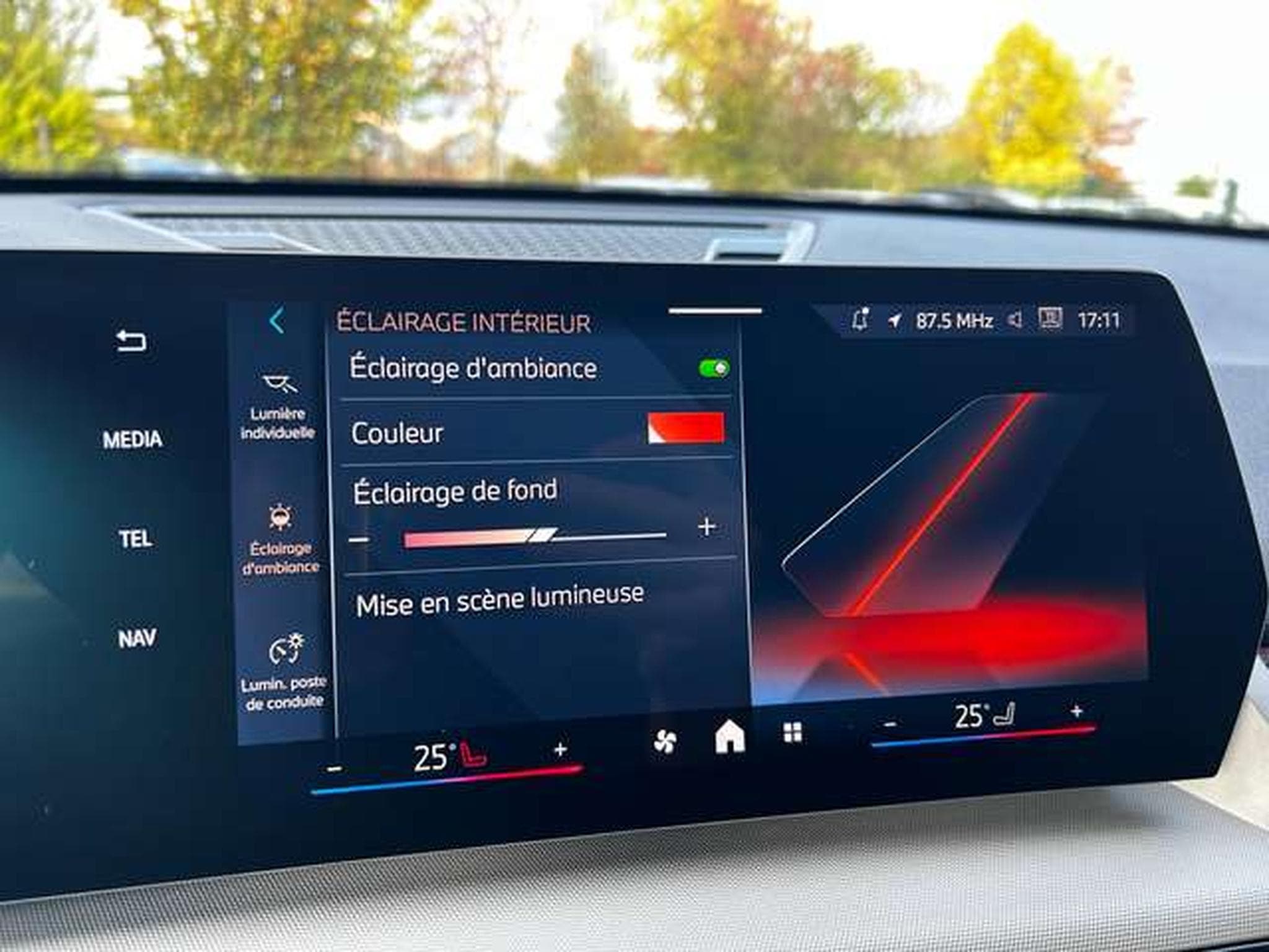 BMW iX2 ELECTRIQUE xDRIVE 30 (2025) - Photo 17