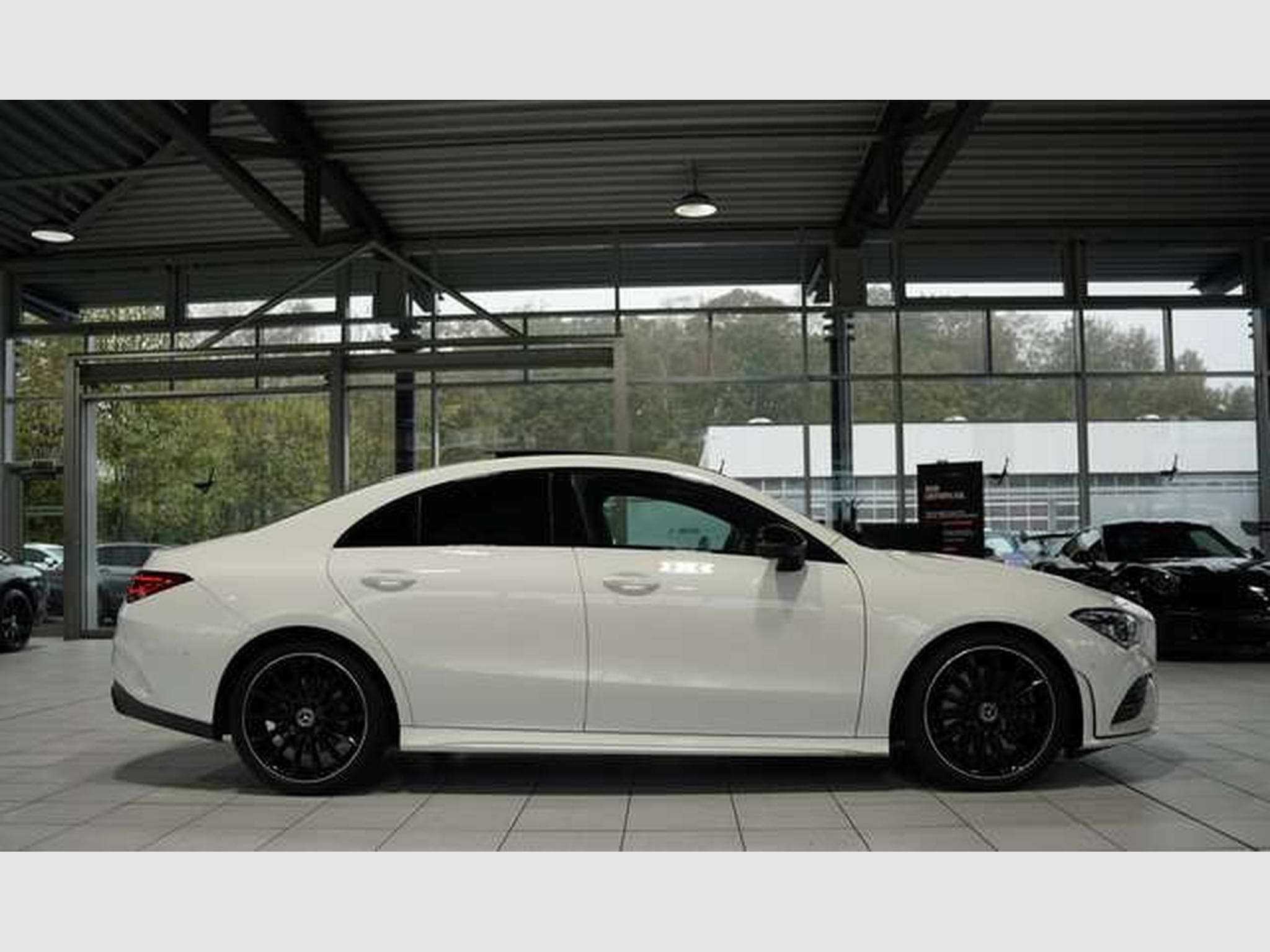 Mercedes CLA 220 Coupé AMG Line *19 *Pano*Night *Digital (2019) - Foto 6