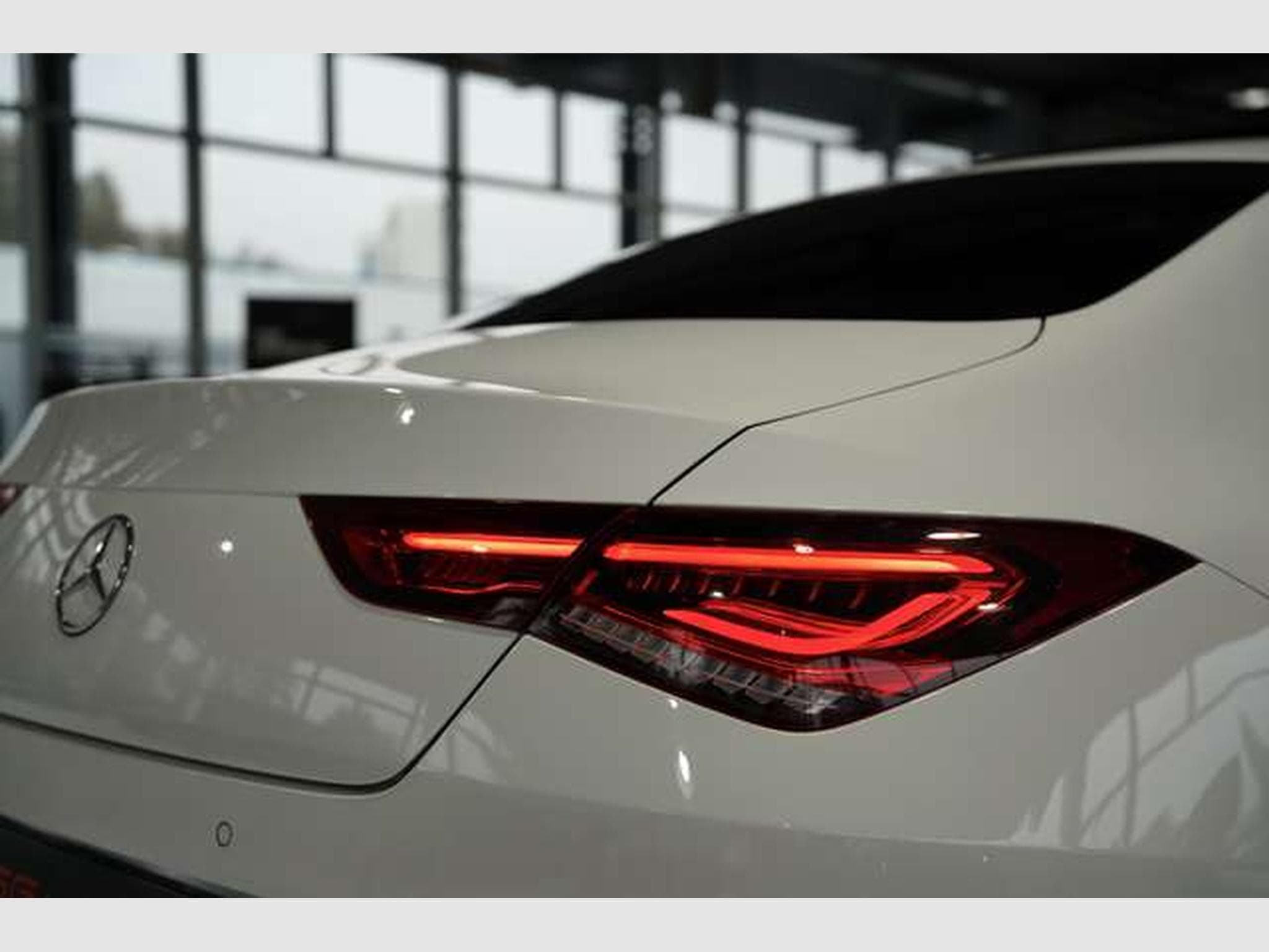 Mercedes CLA 220 Coupé AMG Line *19 *Pano*Night *Digital (2019) - Foto 13