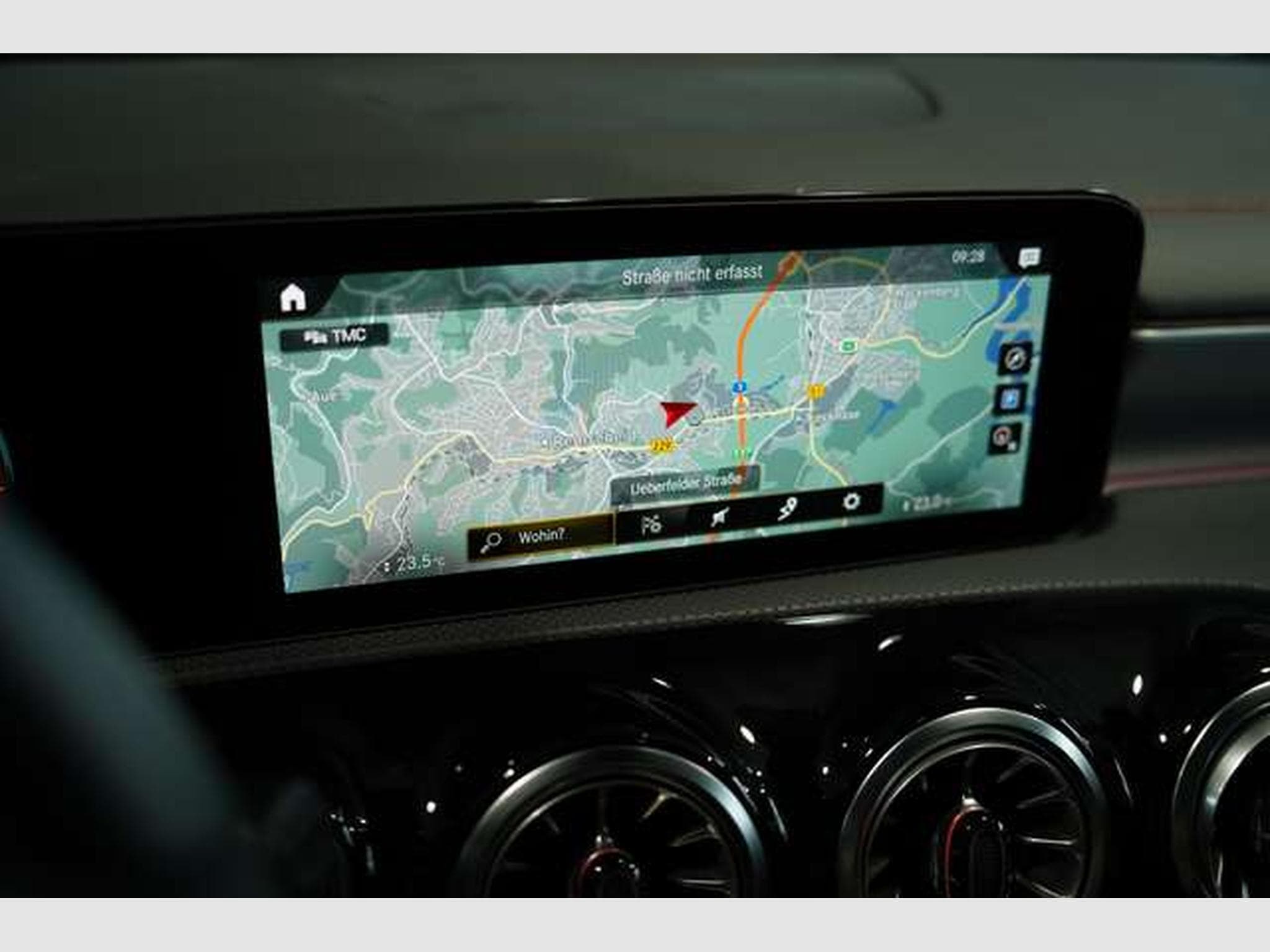 Mercedes CLA 220 Coupé AMG Line *19 *Pano*Night *Digital (2019) - Foto 35