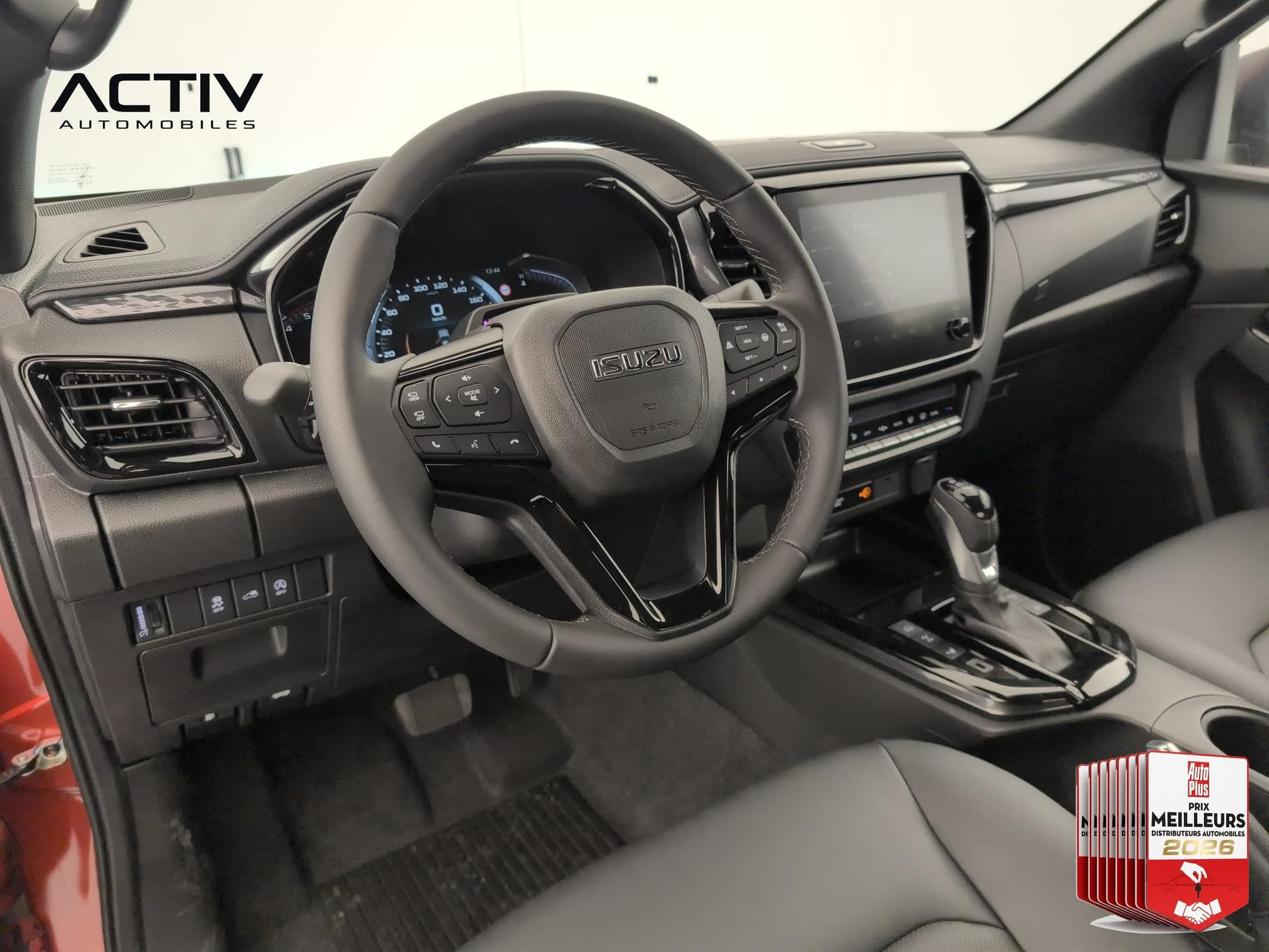 Isuzu D-MAX CREW CABINE A/T NITRO SPORT 4 places (2026) - Foto 14