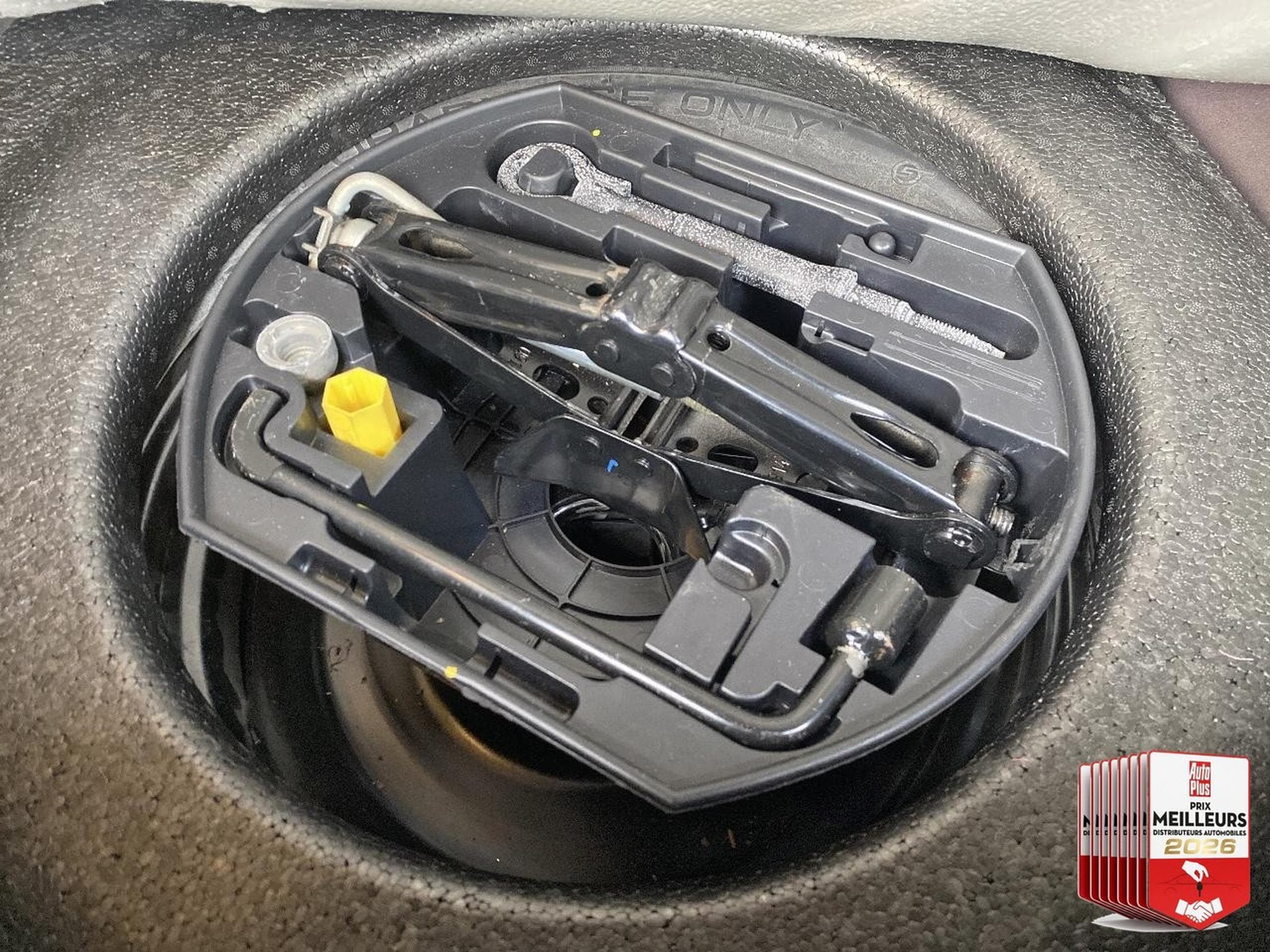 Citroen DS 1.6 E-HDI90 AIRDREAM SO CHIC (2014) - Foto 26