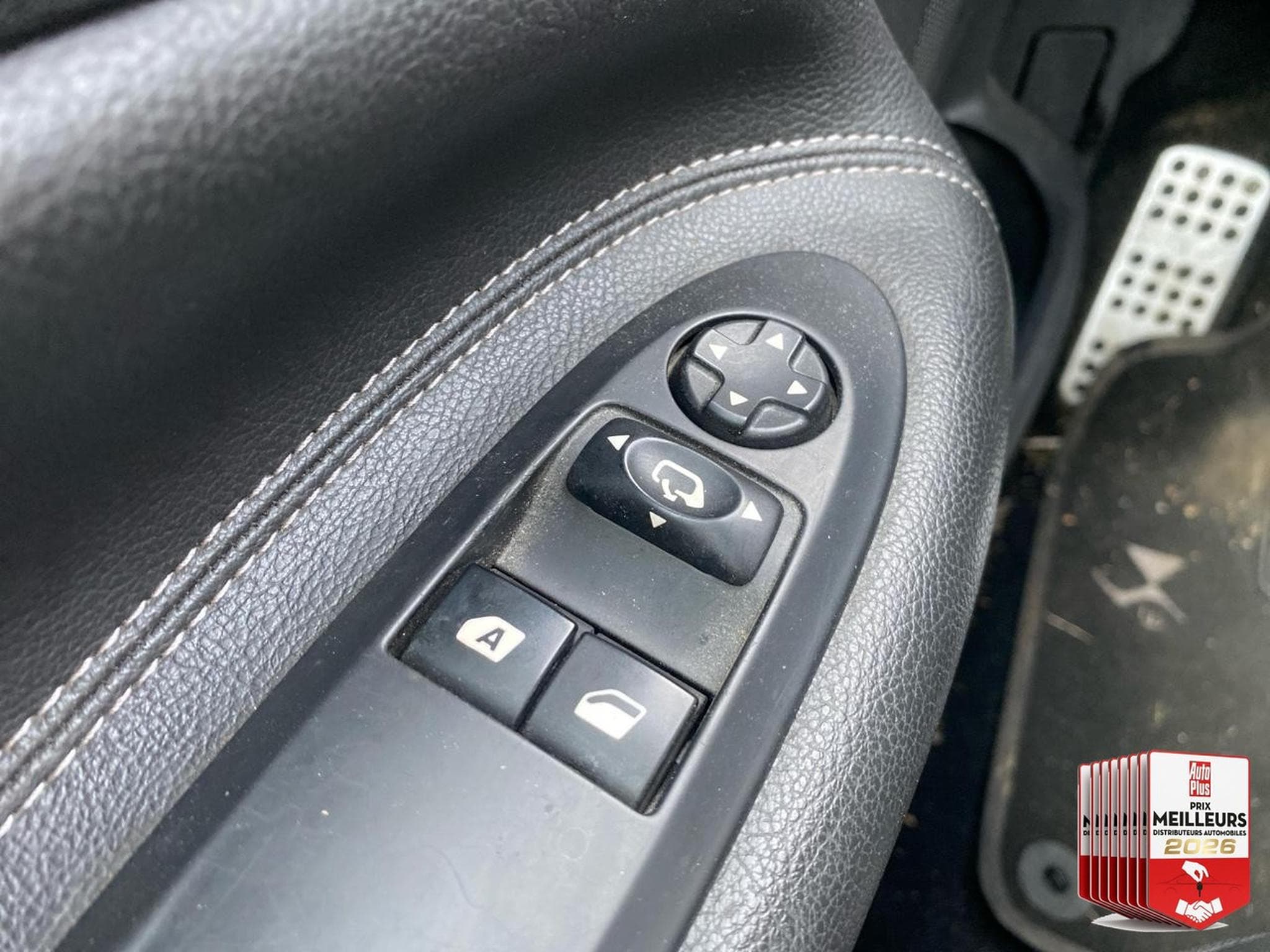 Citroen DS 1.6 E-HDI90 AIRDREAM SO CHIC (2014) - Foto 29