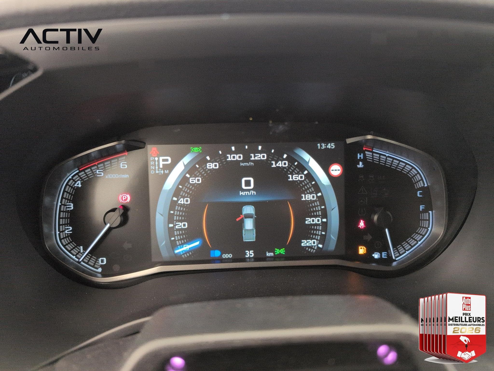 Isuzu D-MAX CREW CABINE A/T NITRO SPORT 4 places (2026) - Foto 20