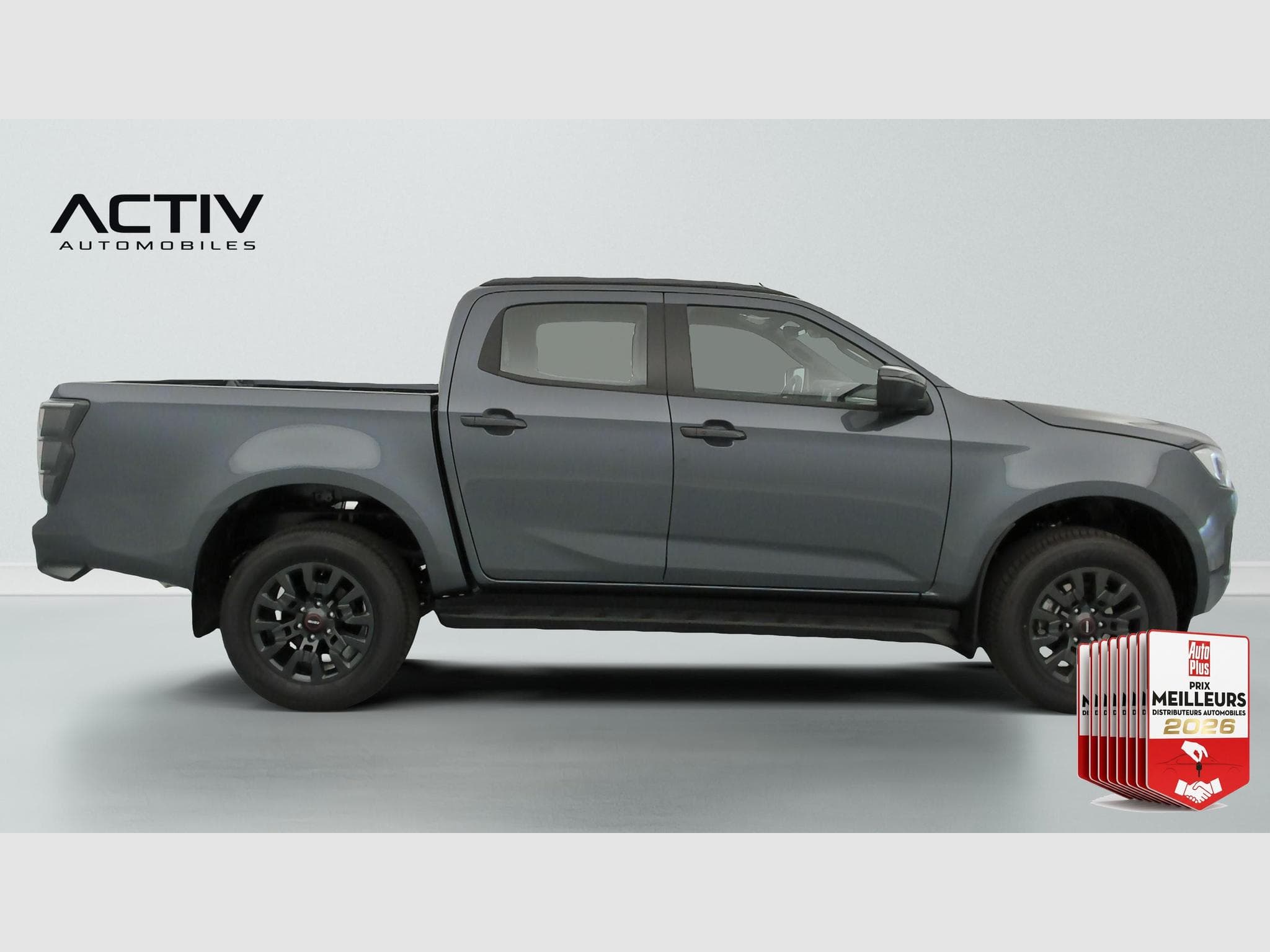 Isuzu D-MAX CREW CABINE A/T NITRO SPORT 4 places (2026) - Foto 8