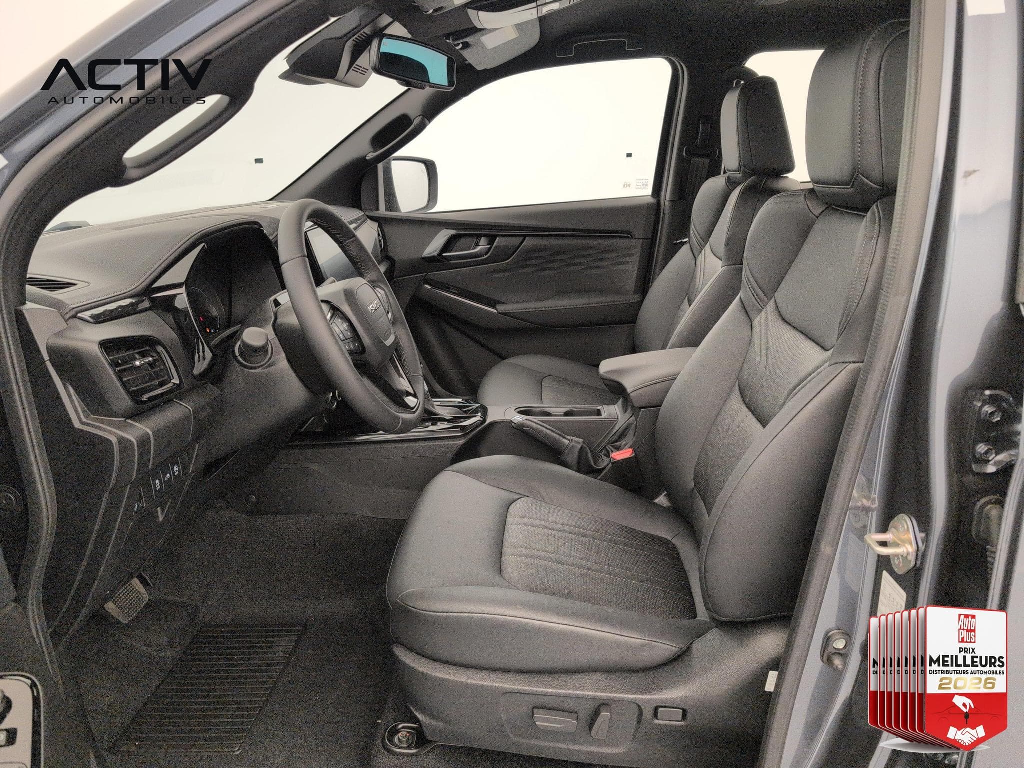 Isuzu D-MAX CREW CABINE A/T NITRO SPORT 4 places (2026) - Foto 15