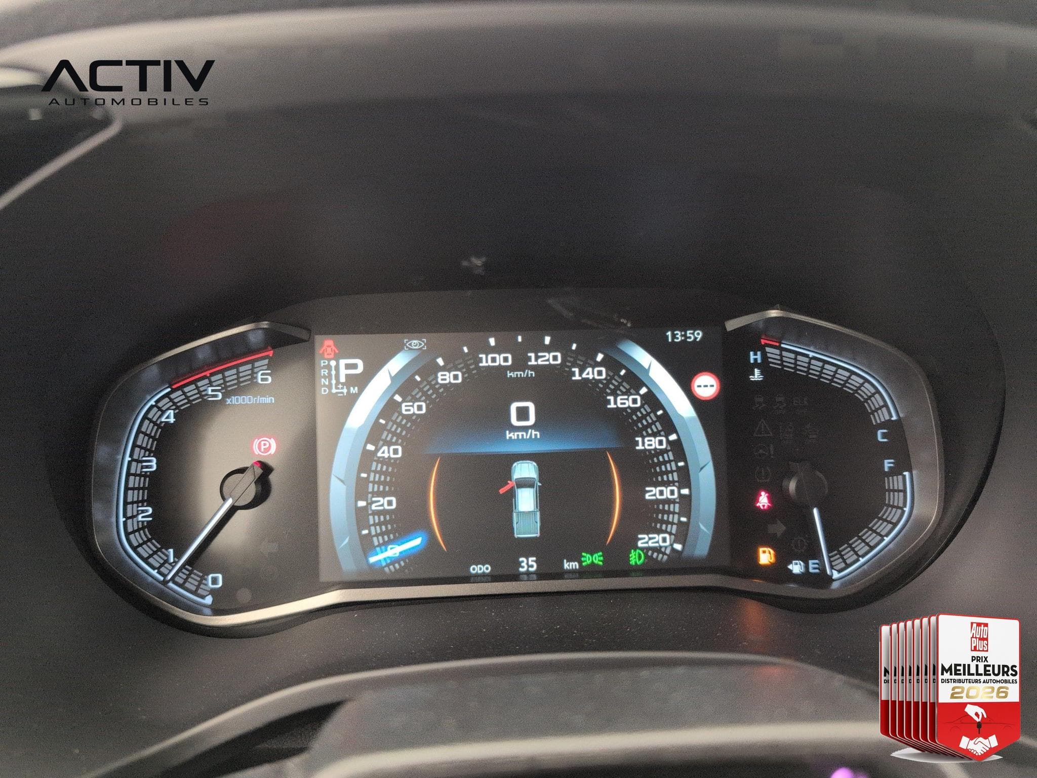 Isuzu D-MAX CREW CABINE A/T NITRO SPORT 4 places (2026) - Foto 21