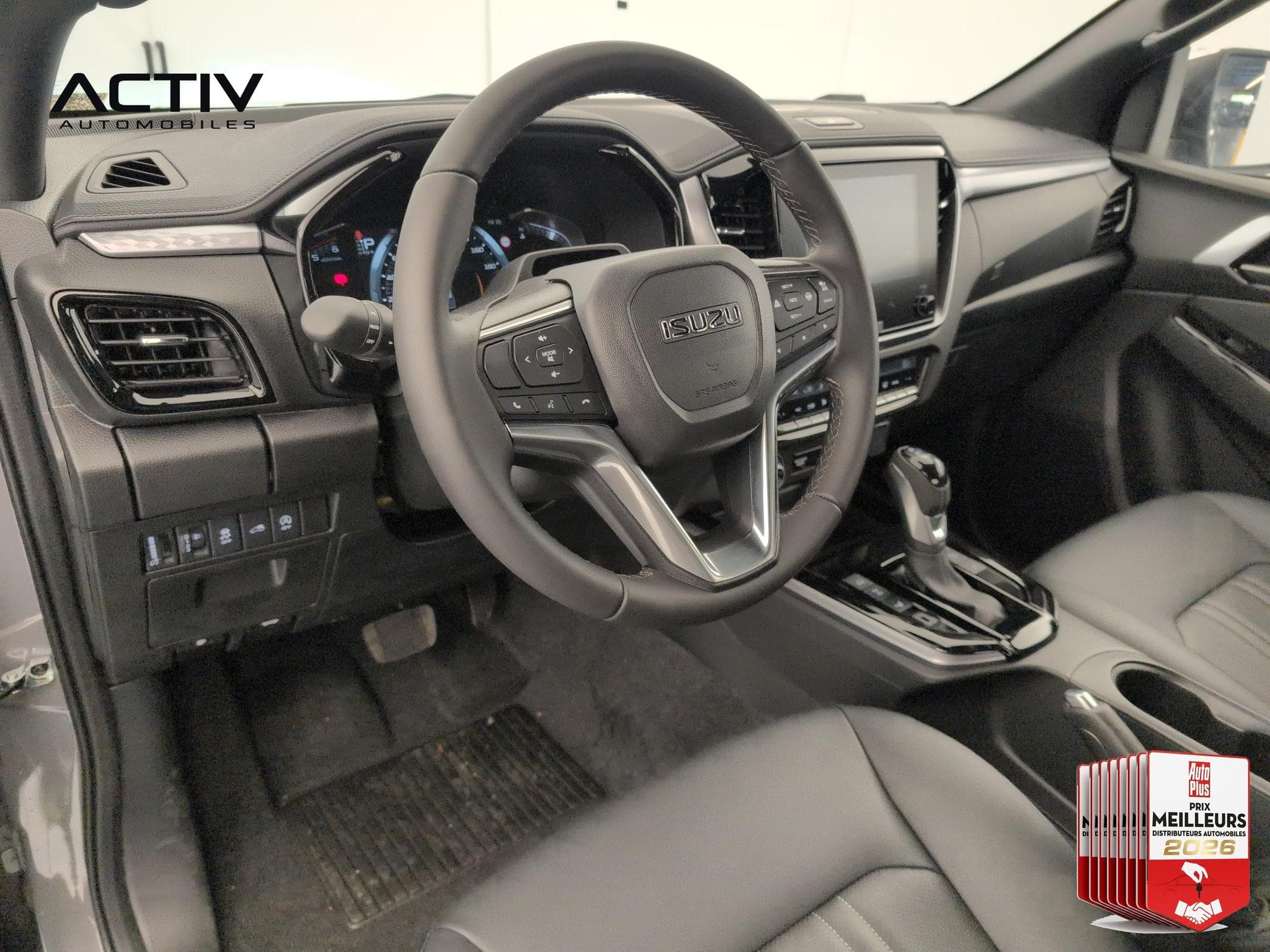 Isuzu D-MAX CREW CABINE A/T PRESTIGE 4 places (2026) - Foto 14