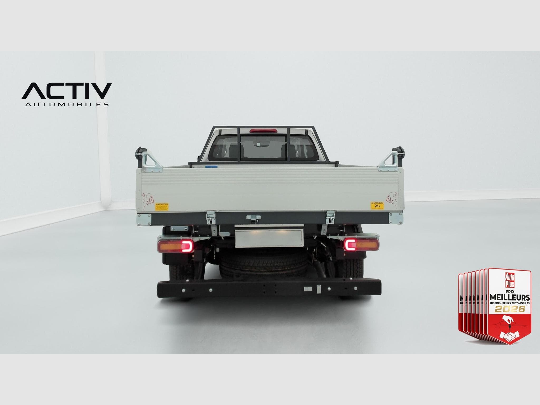 Isuzu D-MAX 2.2L SPACE CABINE M/T EVOLUTION TO WORK (2026) - Foto 6