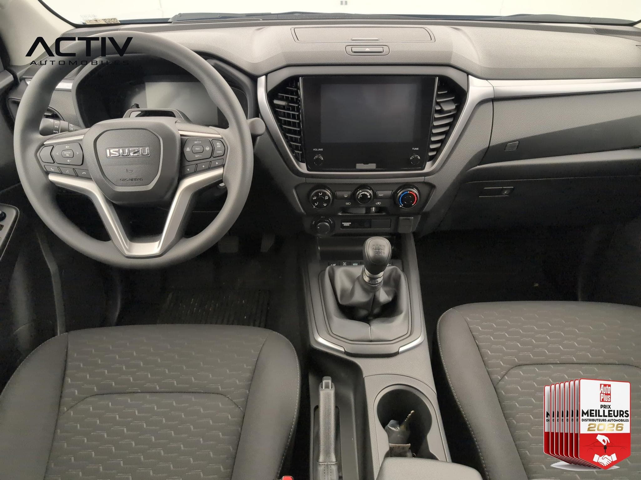 Isuzu D-MAX 2.2L SPACE CABINE M/T EVOLUTION TO WORK (2026) - Foto 12
