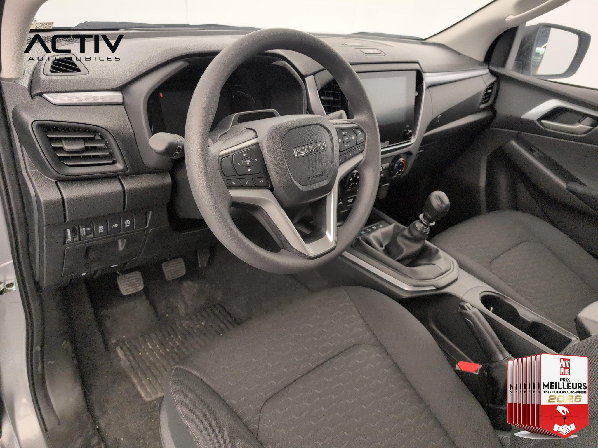 Isuzu D-MAX 2.2L SPACE CABINE M/T EVOLUTION TO WORK (2026) - Foto 14