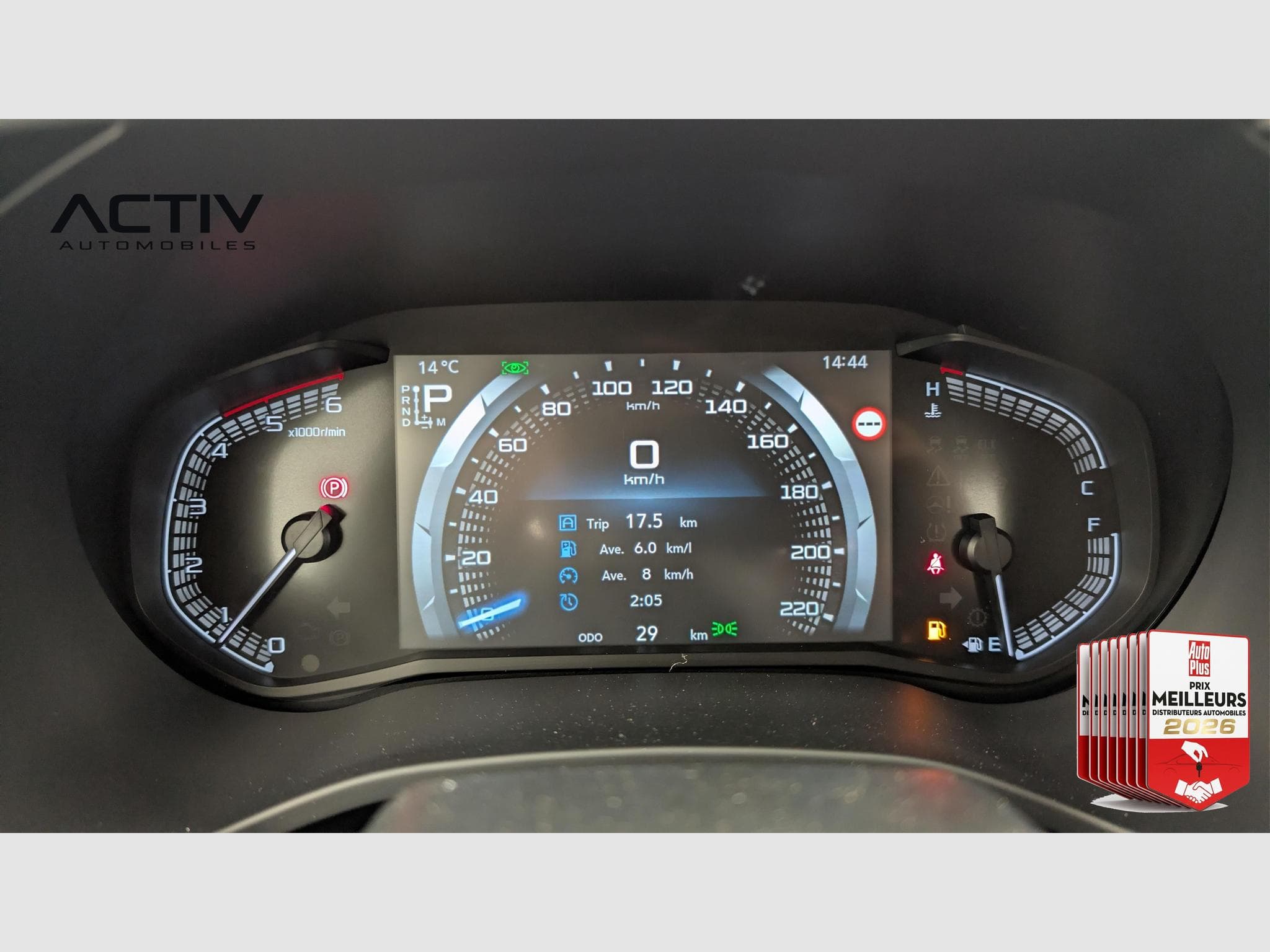 Isuzu D-MAX 2.2L SINGLE CABINE A/T B-STRONG (2026) - Foto 18