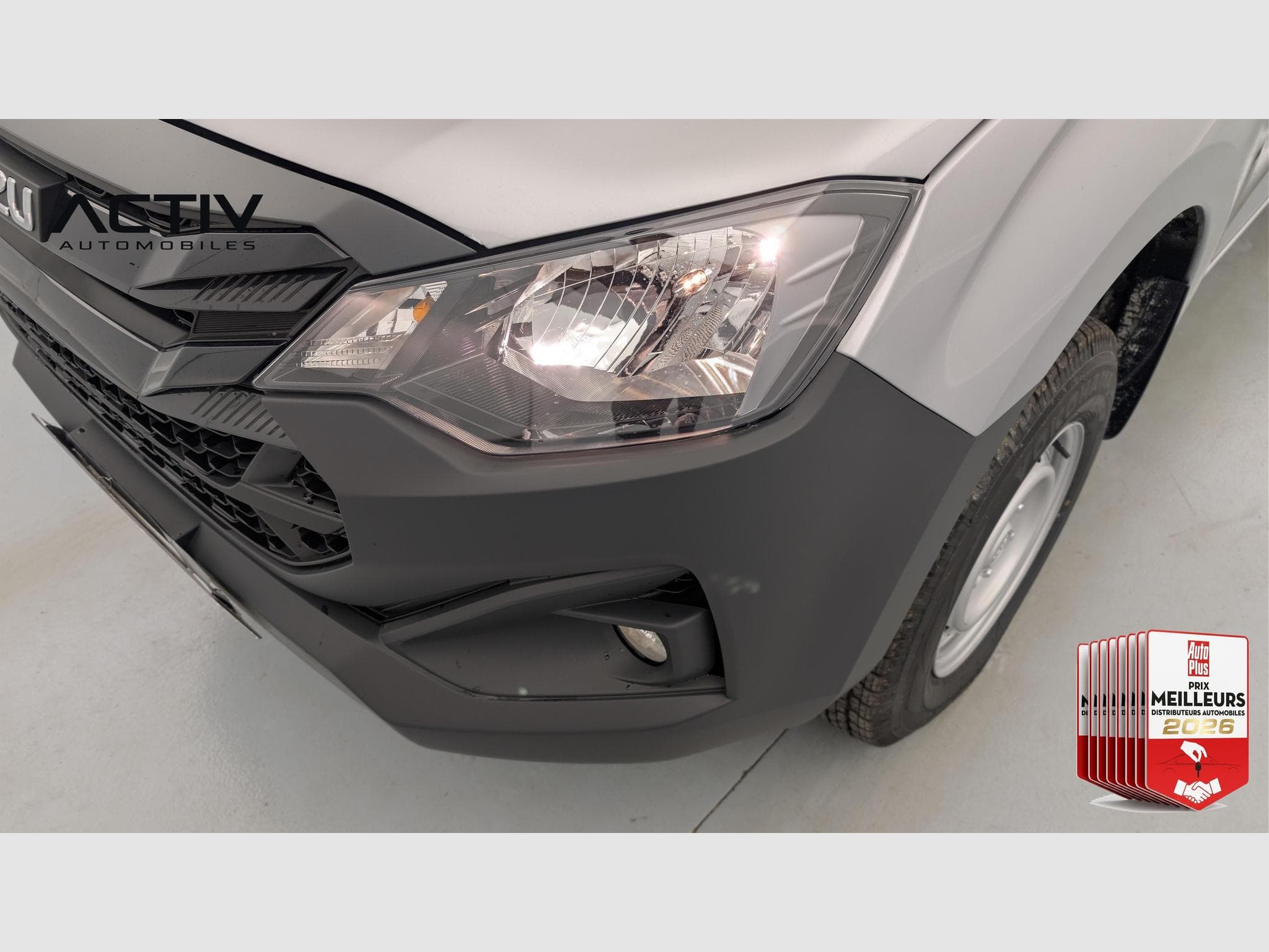 Isuzu D-MAX 2.2L SINGLE CABINE A/T B-STRONG (2026) - Foto 17