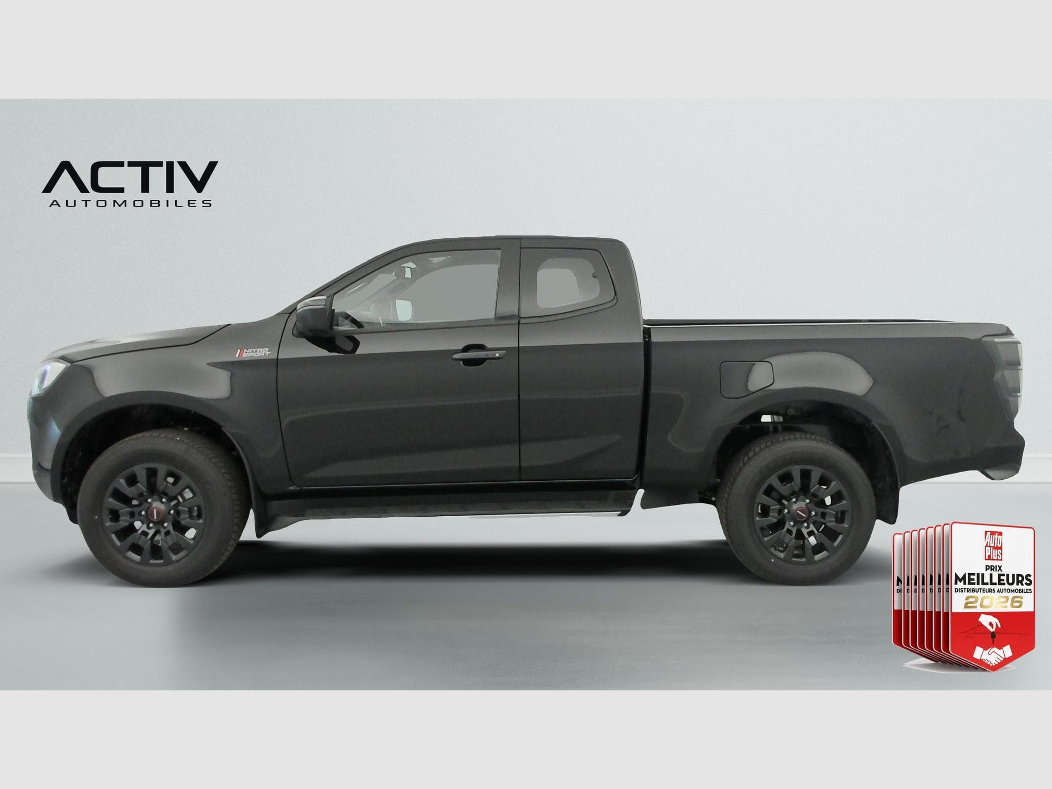 Isuzu D-MAX 2.2L SPACE CABINE A/T NITRO SPORT (2026) - Foto 4