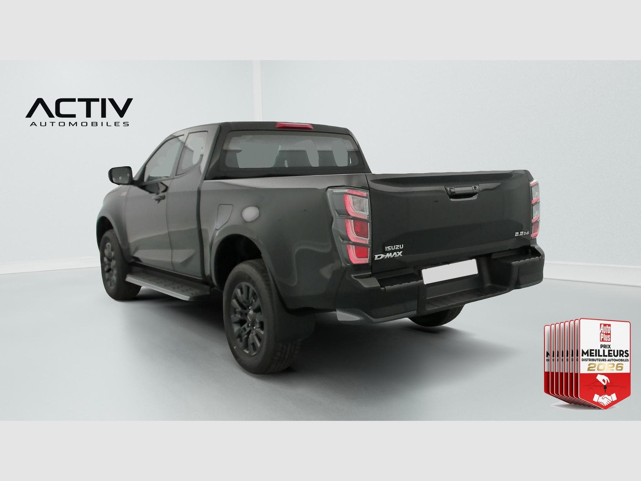 Isuzu D-MAX 2.2L SPACE CABINE A/T NITRO SPORT (2026) - Foto 5