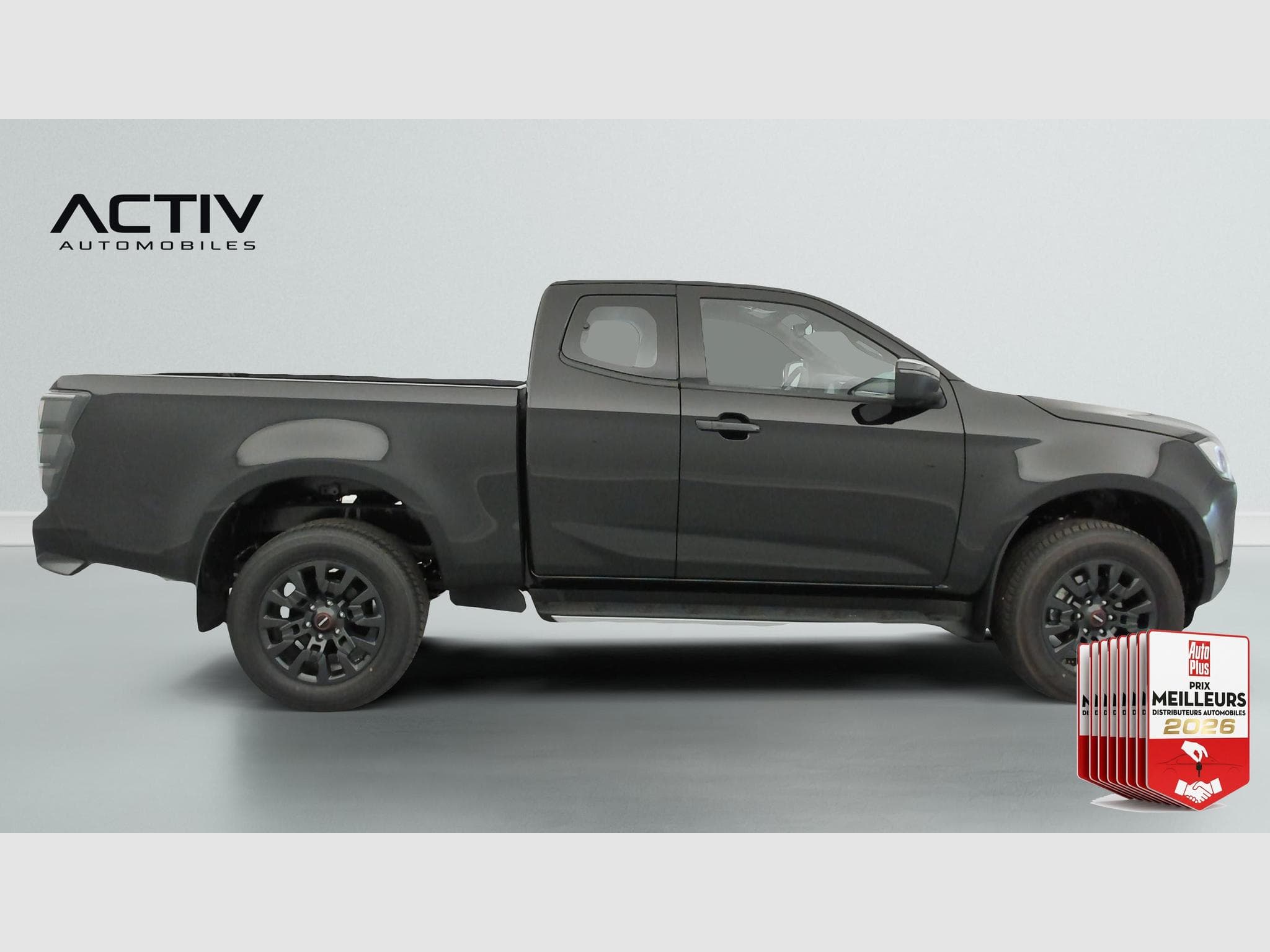 Isuzu D-MAX 2.2L SPACE CABINE A/T NITRO SPORT (2026) - Foto 8