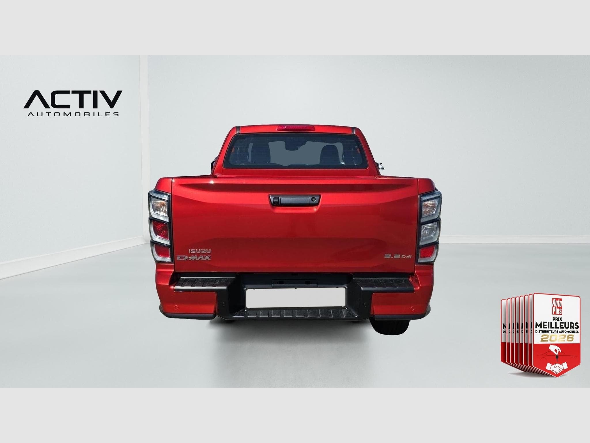 Isuzu D-MAX 2.2L SPACE CABINE A/T NITRO SPORT (2026) - Foto 6