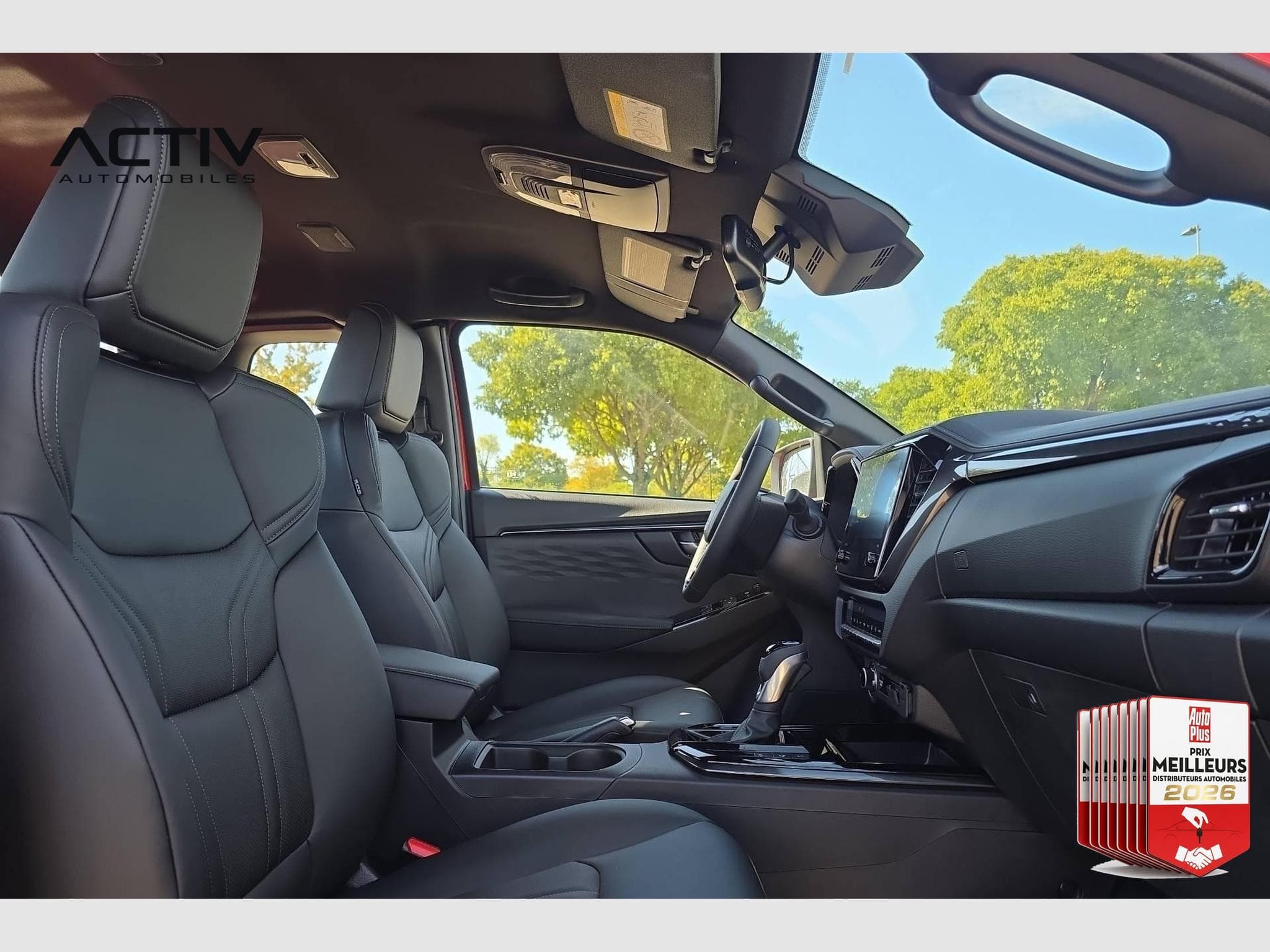 Isuzu D-MAX 2.2L SPACE CABINE A/T NITRO SPORT (2026) - Foto 9