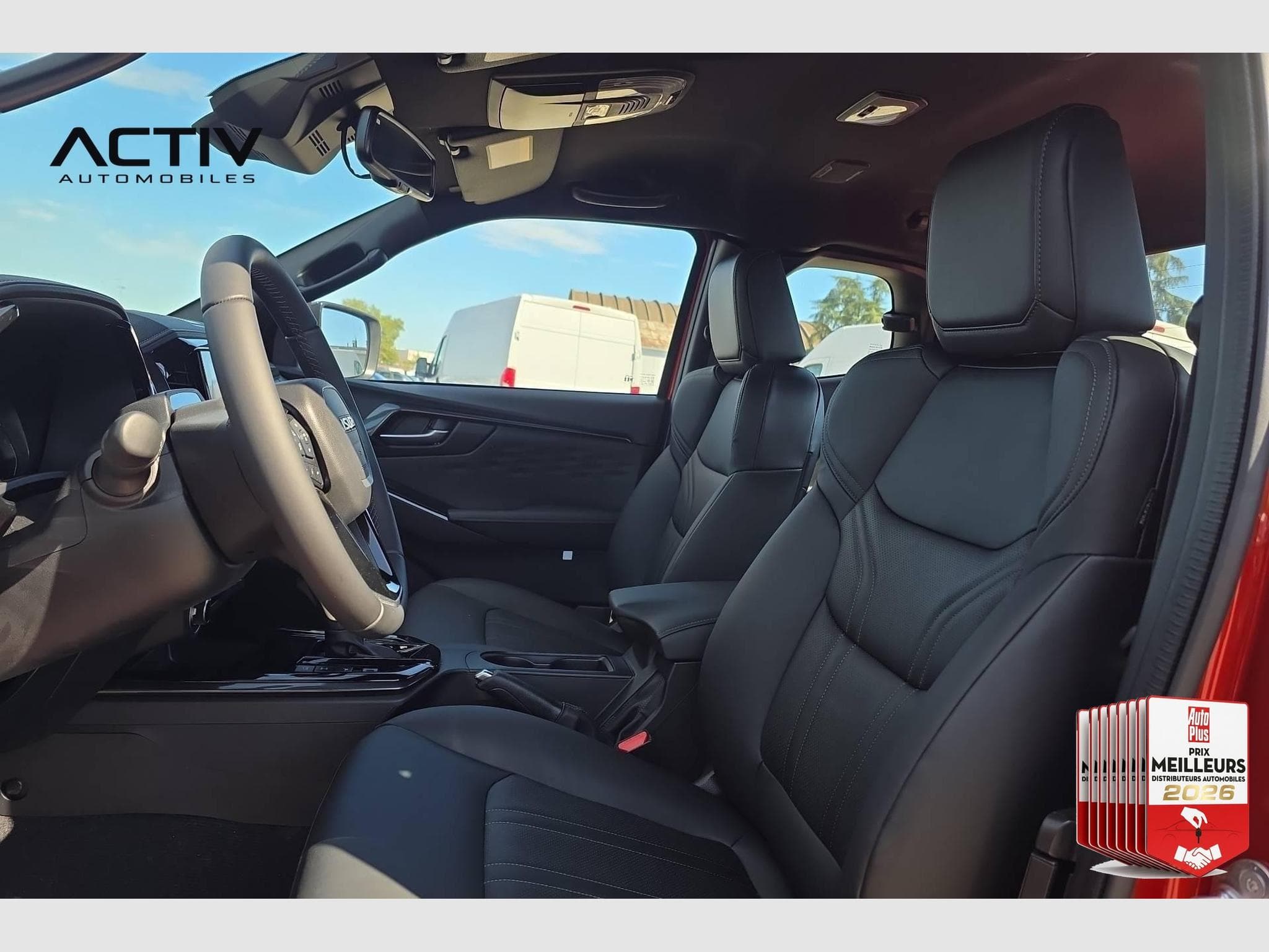 Isuzu D-MAX 2.2L SPACE CABINE A/T NITRO SPORT (2026) - Foto 22