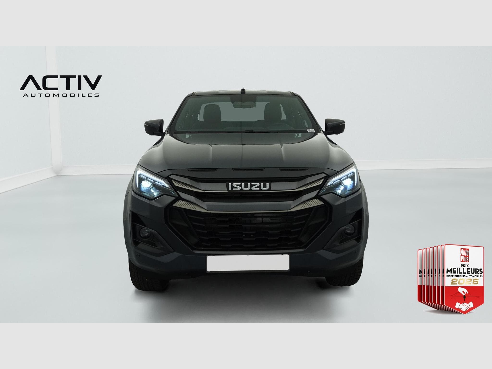 Isuzu D-MAX 2.2L SPACE CABINE A/T NITRO SPORT (2026) - Foto 2