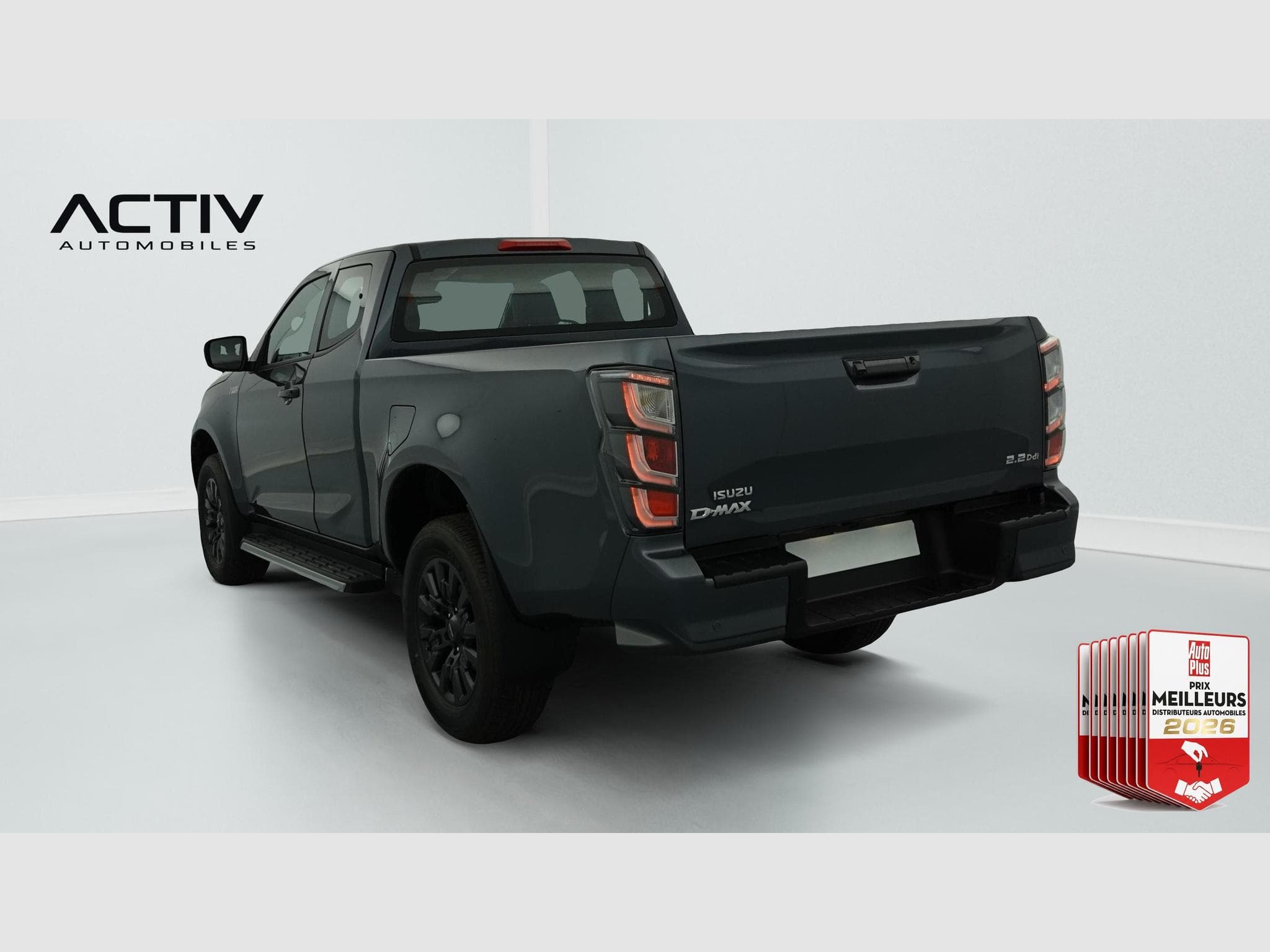 Isuzu D-MAX 2.2L SPACE CABINE A/T NITRO SPORT (2026) - Foto 4