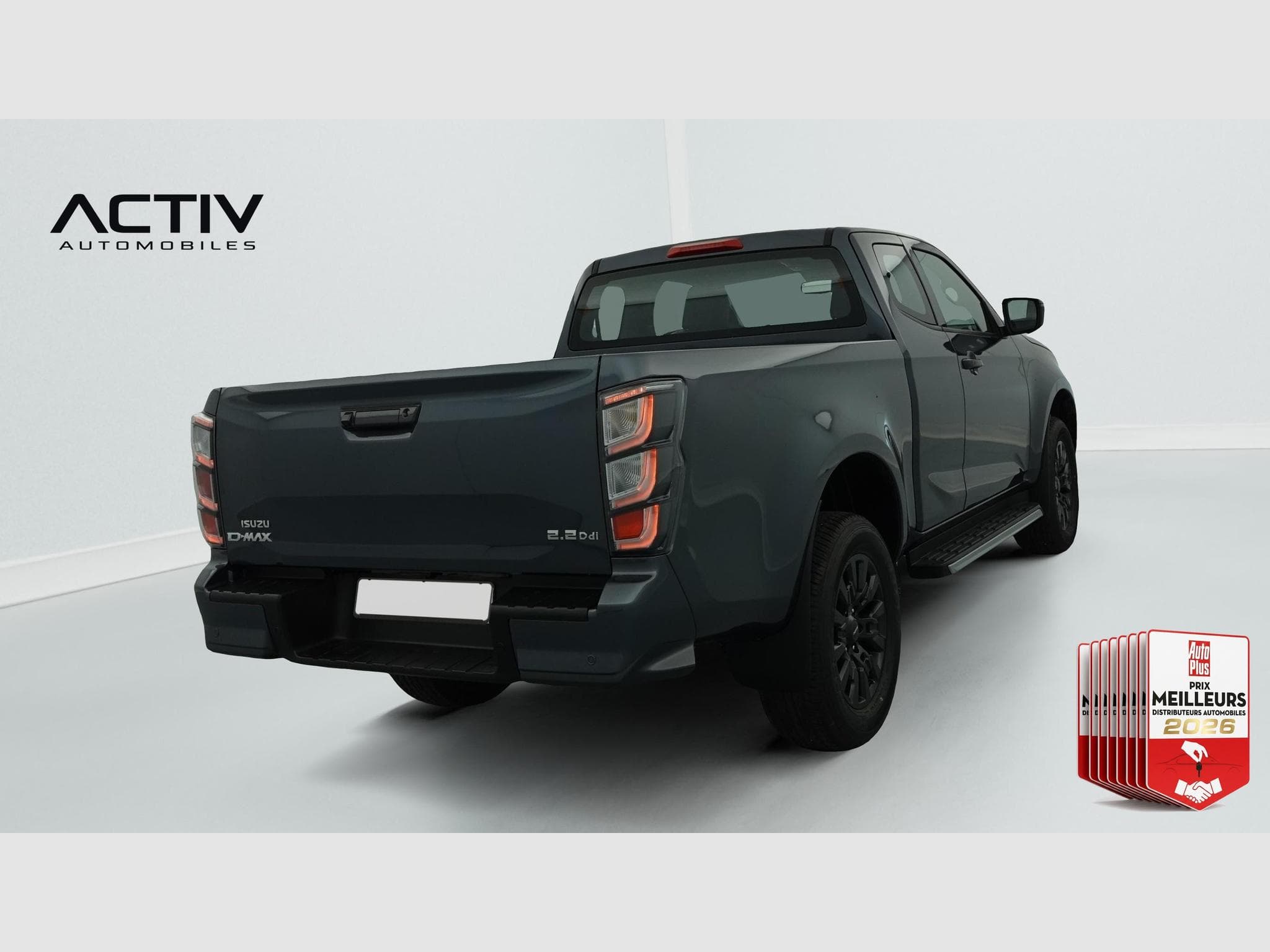 Isuzu D-MAX 2.2L SPACE CABINE A/T NITRO SPORT (2026) - Foto 6