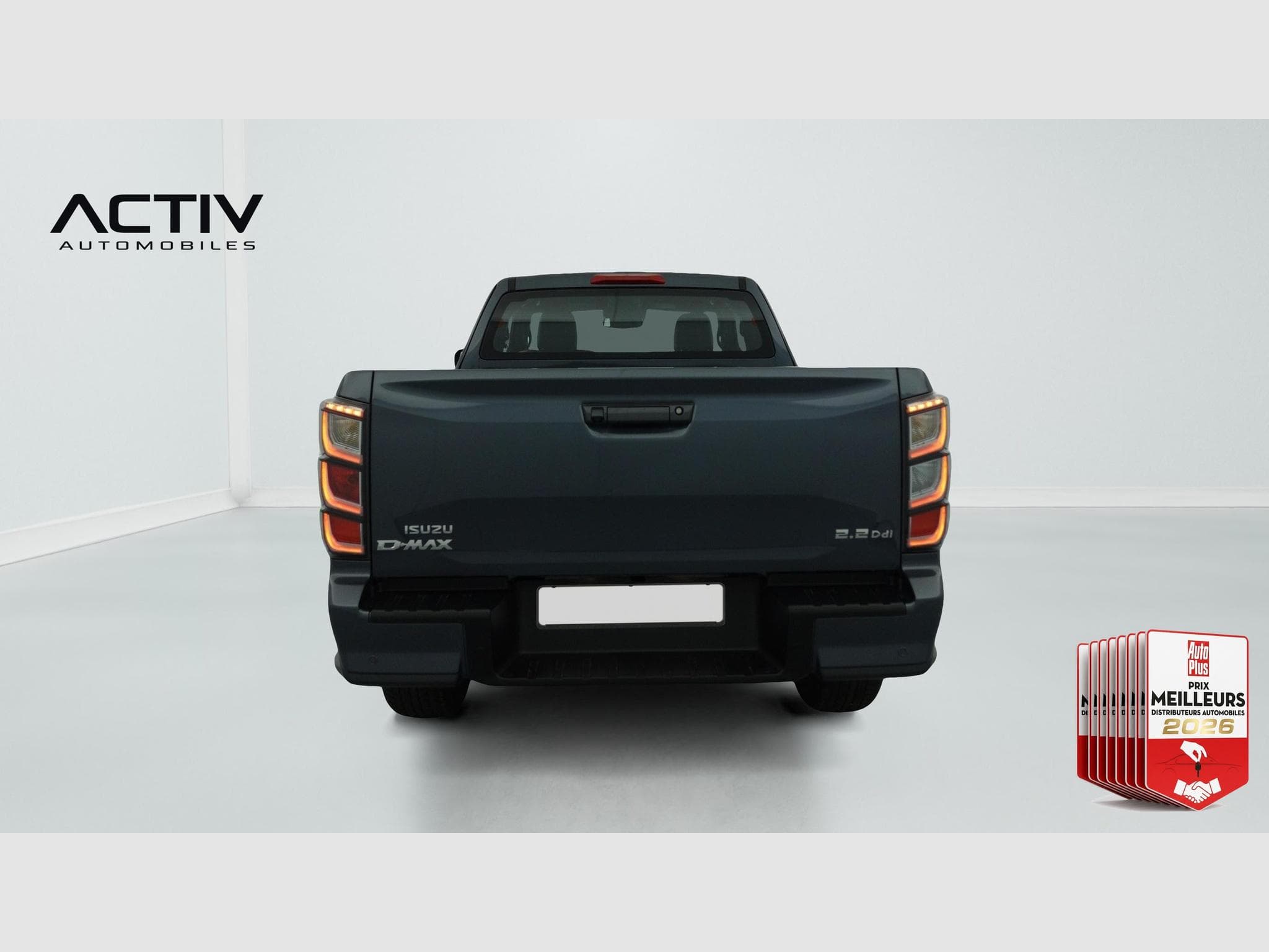 Isuzu D-MAX 2.2L SPACE CABINE A/T NITRO SPORT (2026) - Foto 5