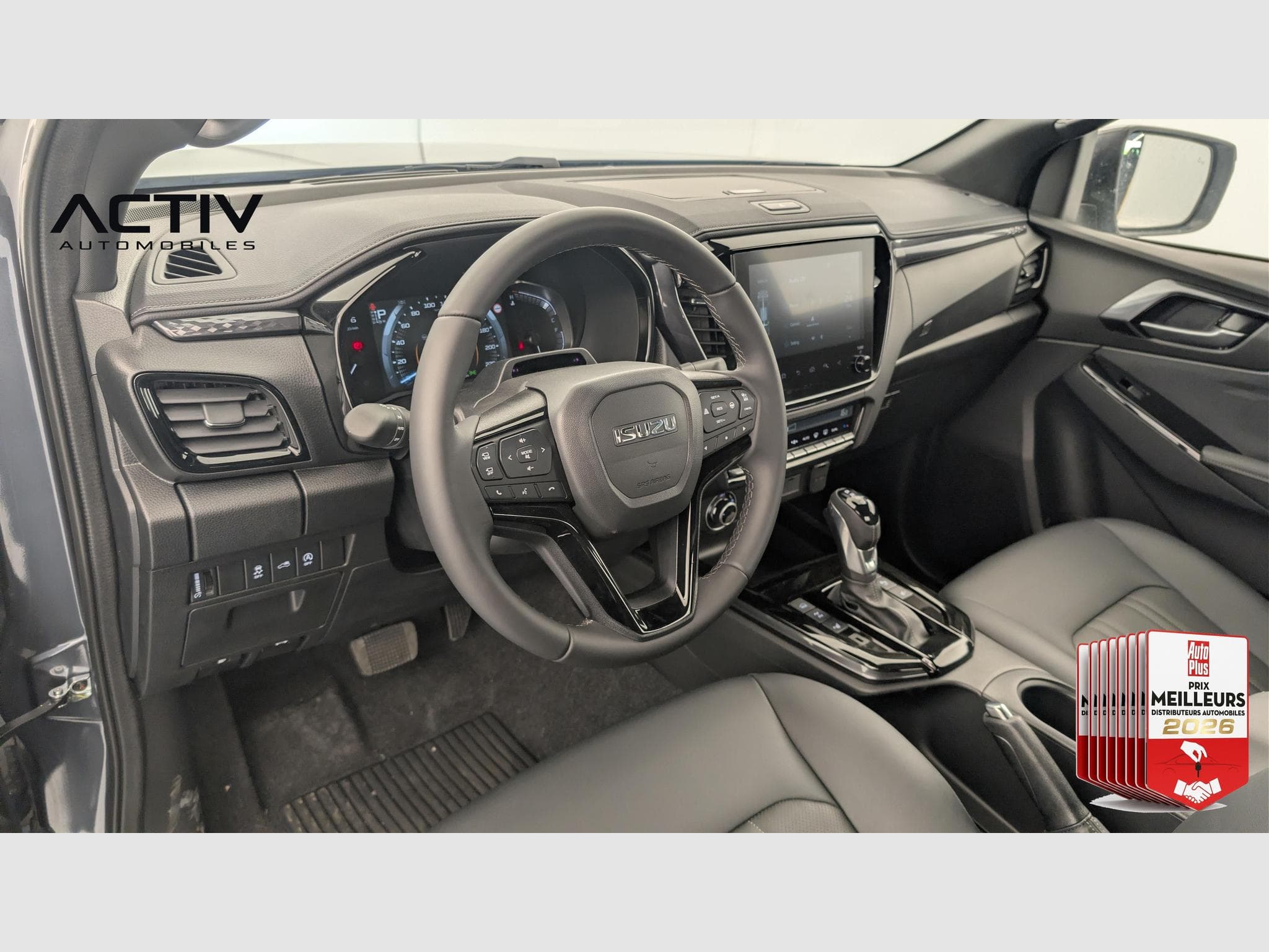 Isuzu D-MAX 2.2L SPACE CABINE A/T NITRO SPORT (2026) - Foto 13