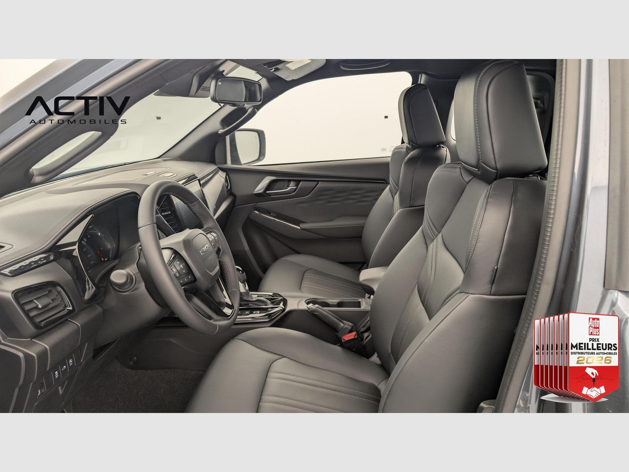 Isuzu D-MAX 2.2L SPACE CABINE A/T NITRO SPORT (2026) - Foto 14