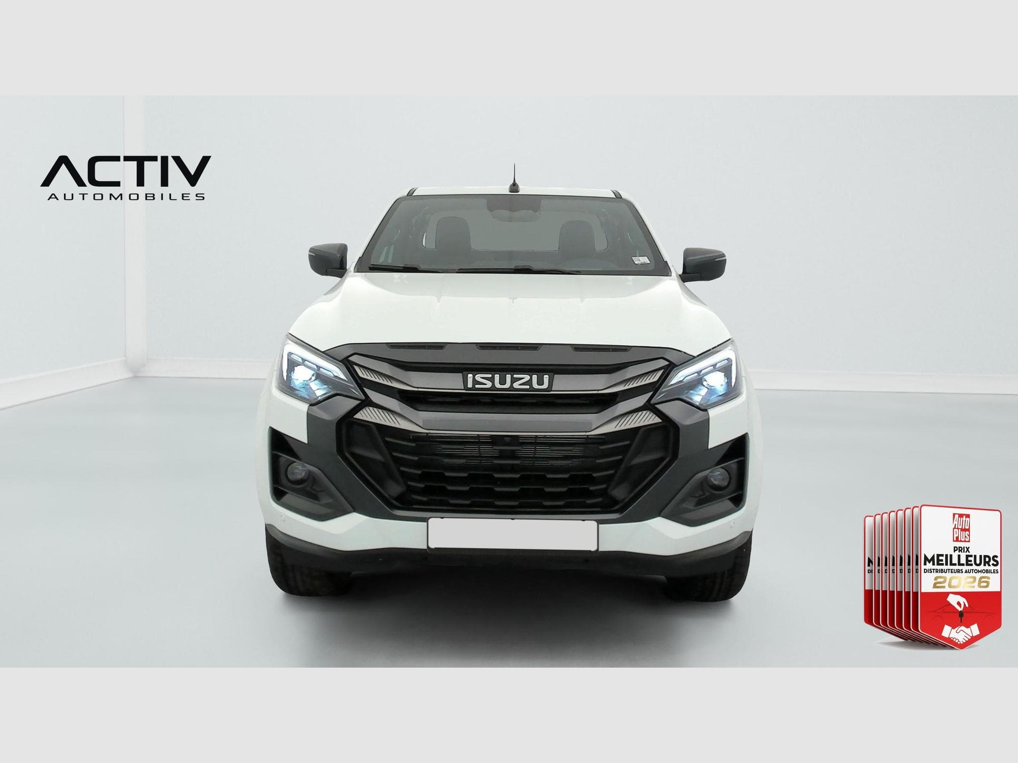 Isuzu D-MAX 2.2L SPACE CABINE A/T NITRO SPORT (2026) - Foto 2