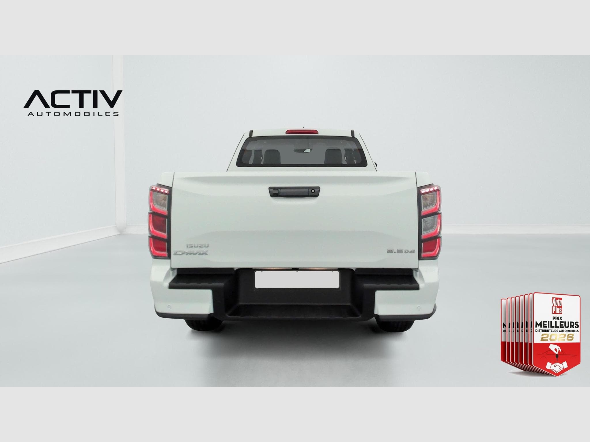 Isuzu D-MAX 2.2L SPACE CABINE A/T NITRO SPORT (2026) - Foto 6