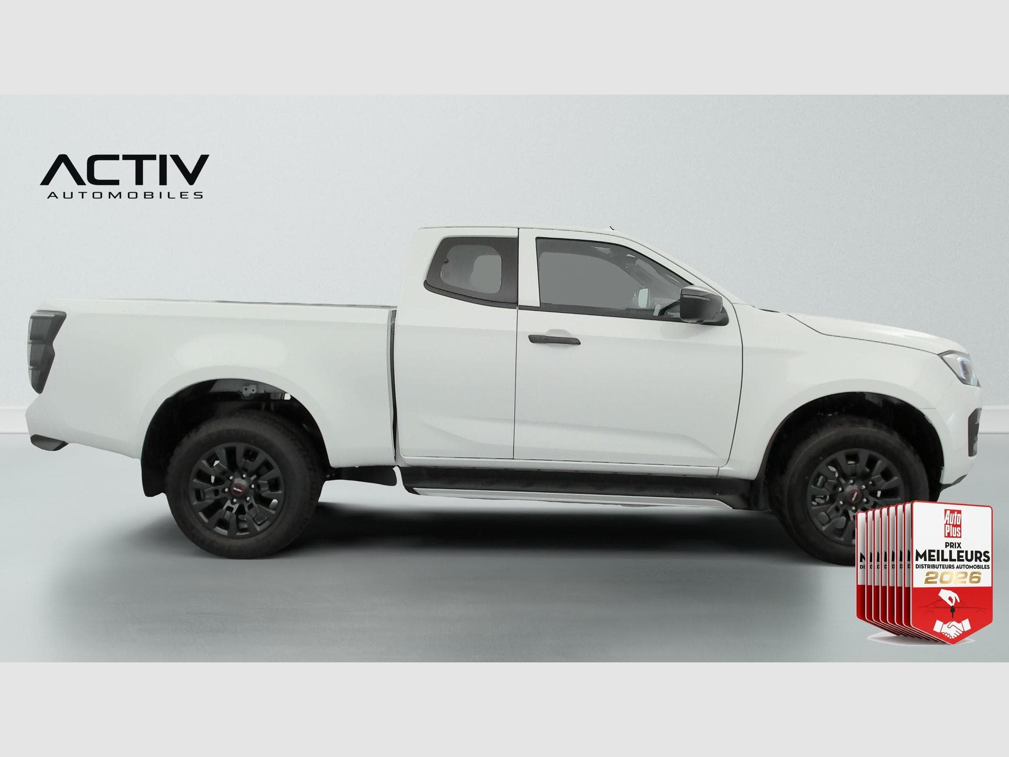 Isuzu D-MAX 2.2L SPACE CABINE A/T NITRO SPORT (2026) - Foto 8